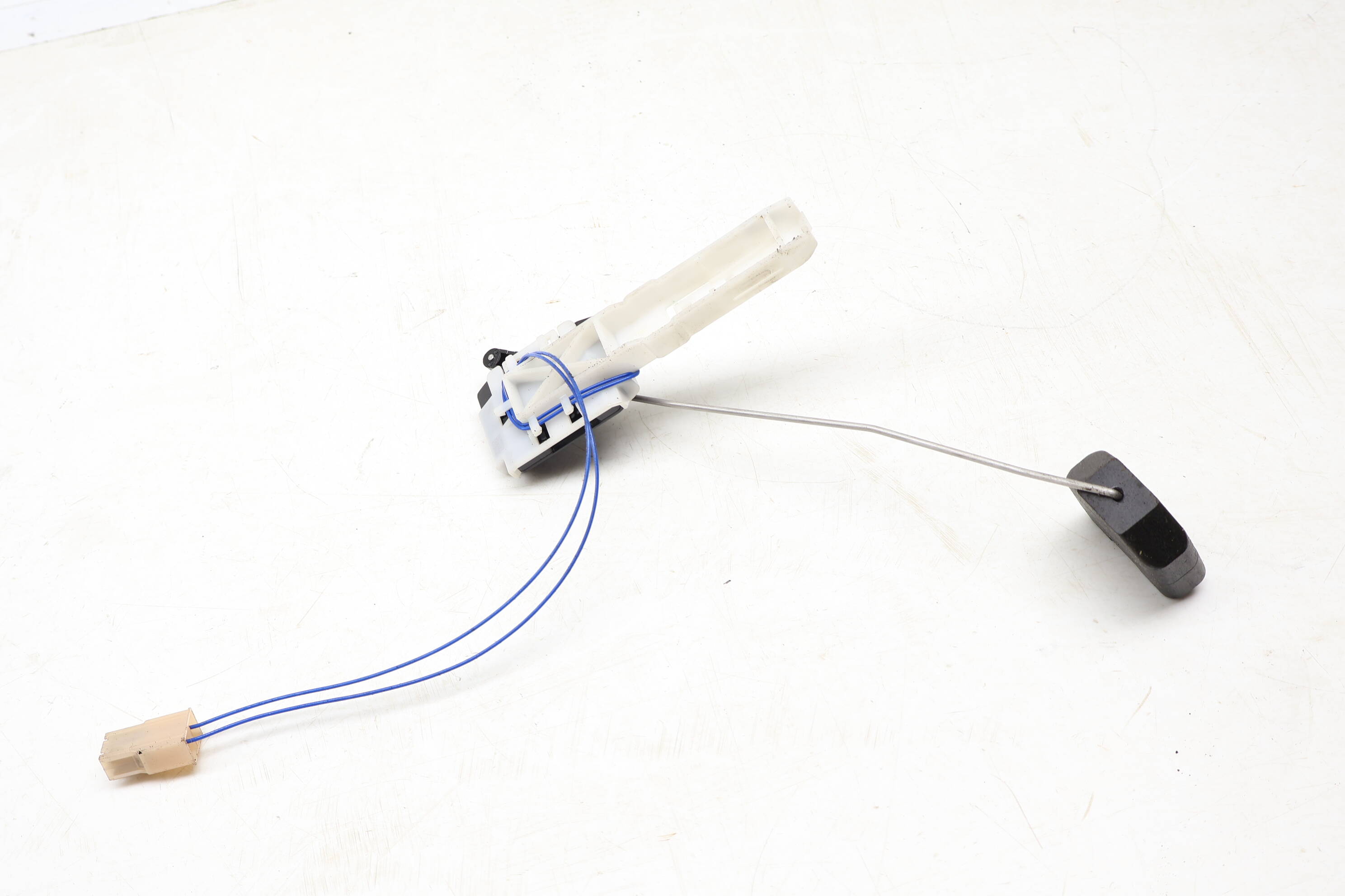 Diesel Fuel Gauge Sender / Sensor 7L8919673B