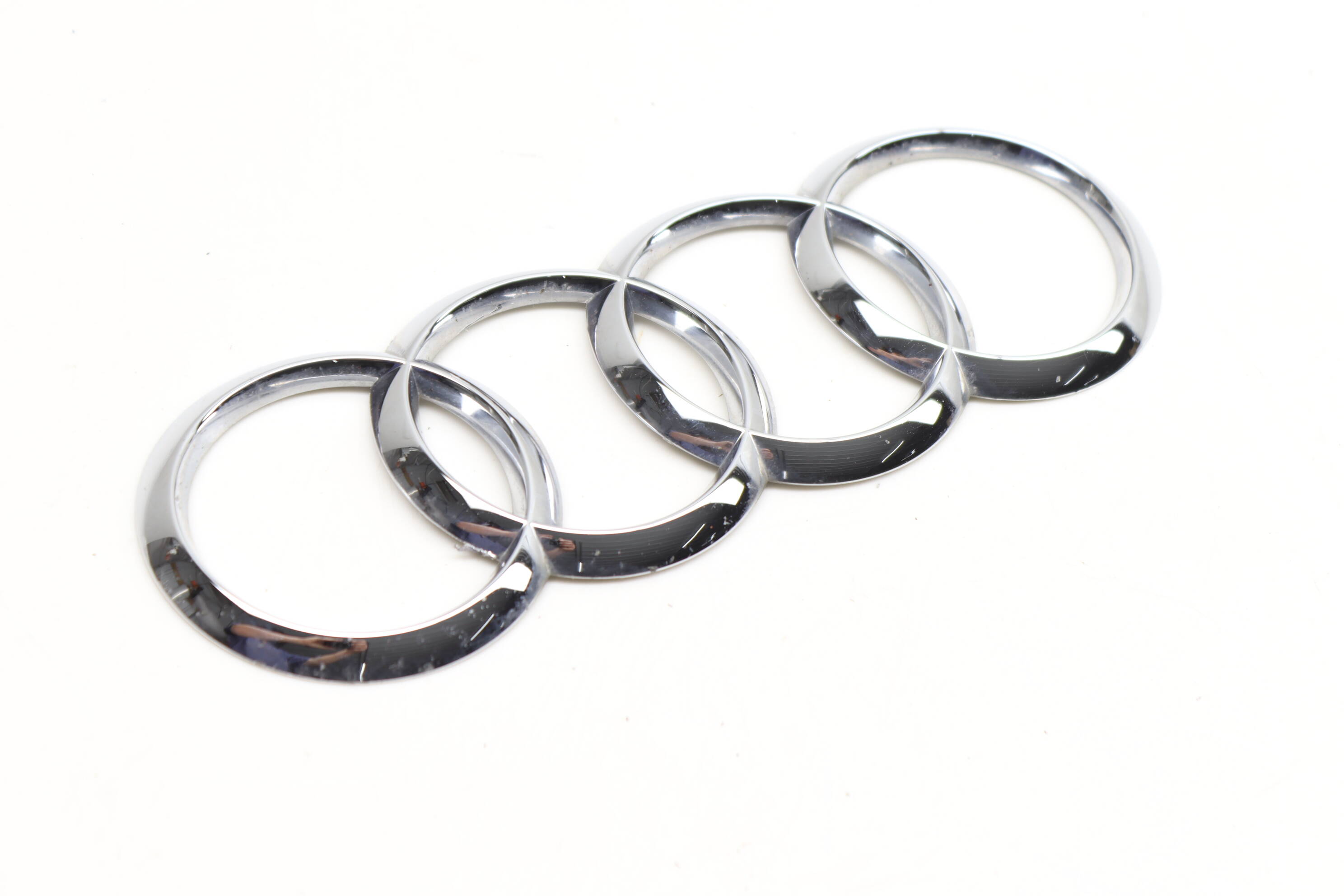 Emblem / Badge Rings 8J0853742B