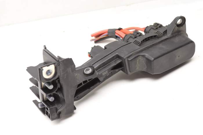 Battery Voltage Module / Terminal 61149339828 main product photo