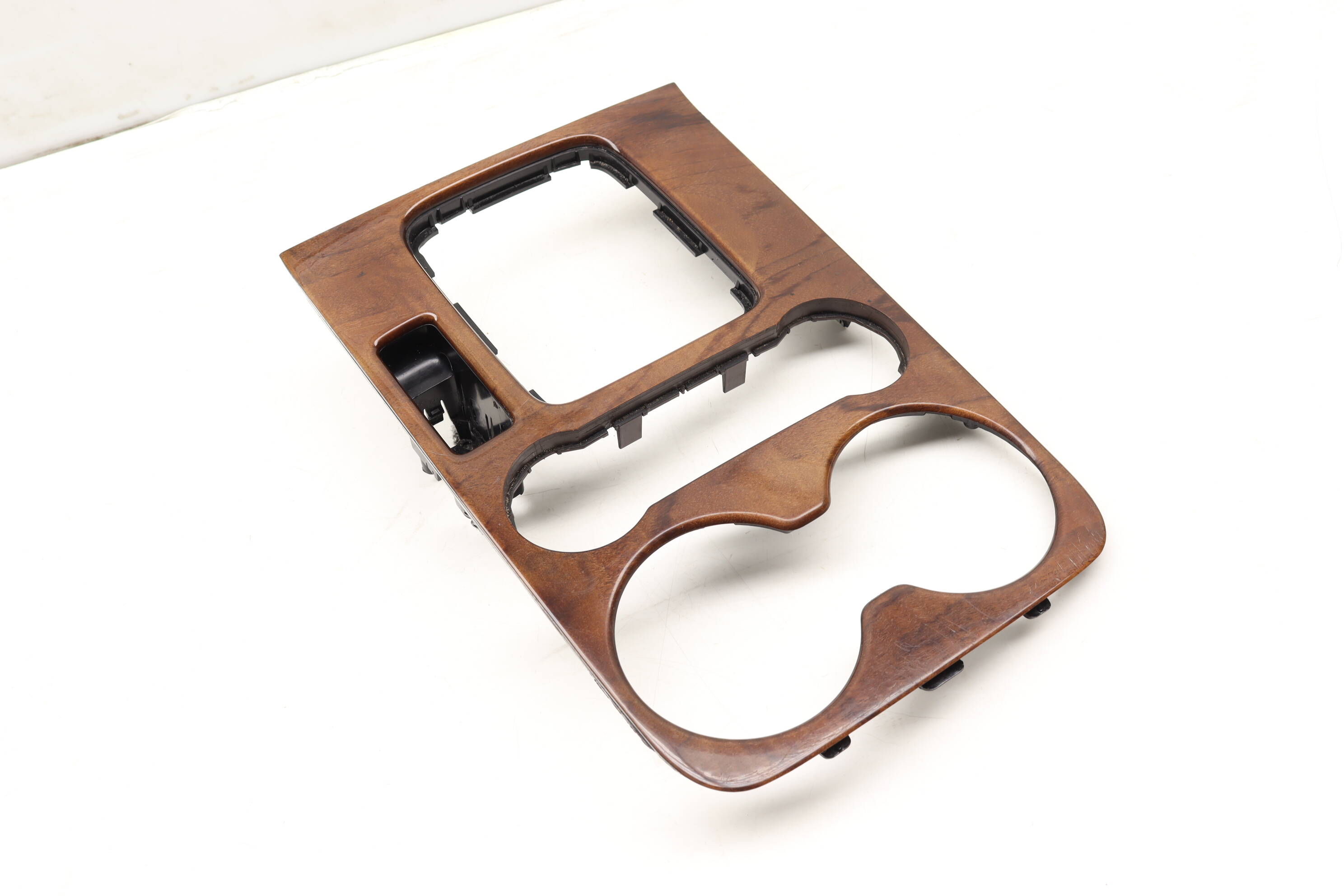 Center Console Trim / Bezel 7P1863212C