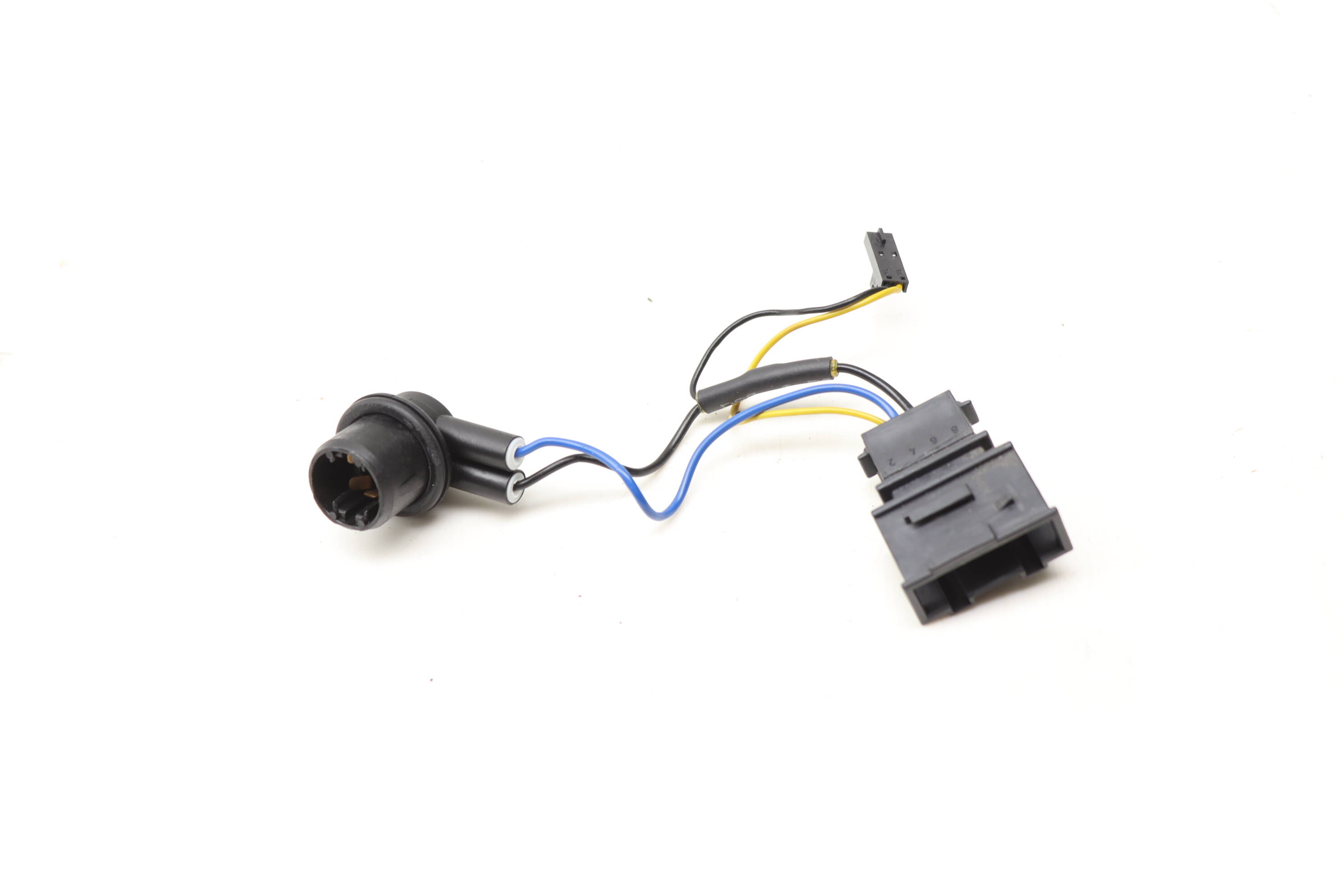 Inner Tail Light Bulb Socket Holder / Harness 8T0945221C