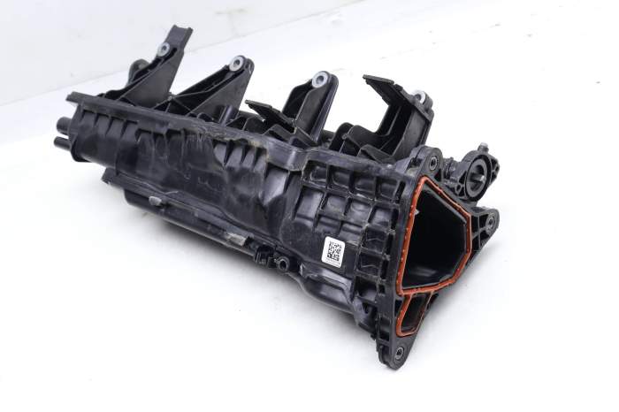 Lower Intake Manifold Air Distribution Housing 079133109BB main product photo