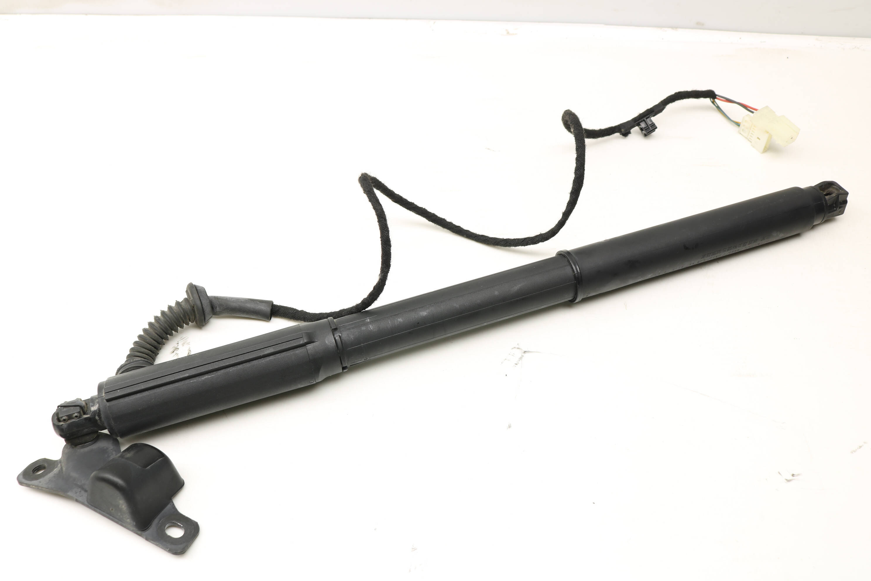 Trunk Hatch Strut / Shock 51247332696