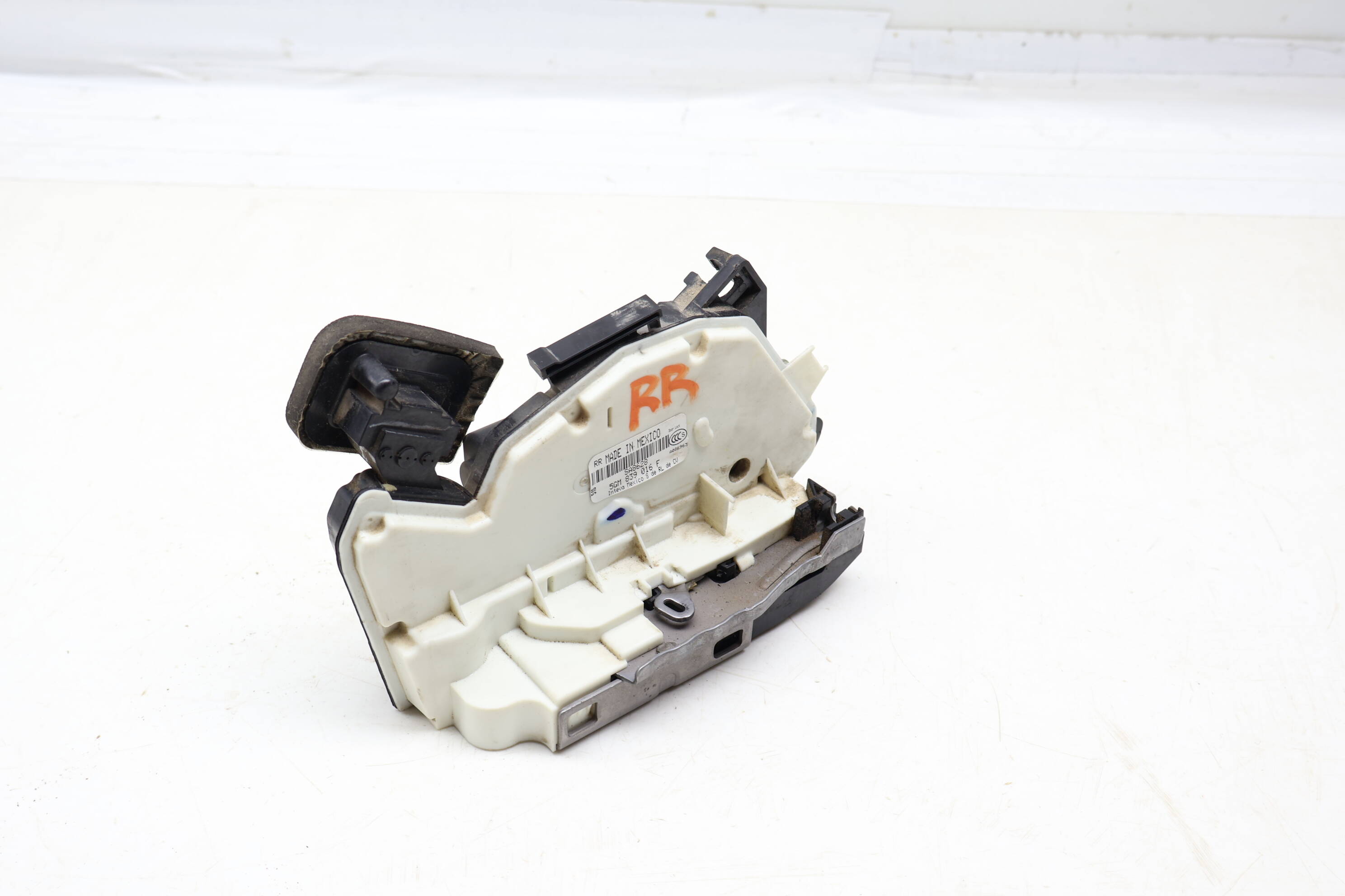 Door Latch / Lock Actuator 5GM839016F