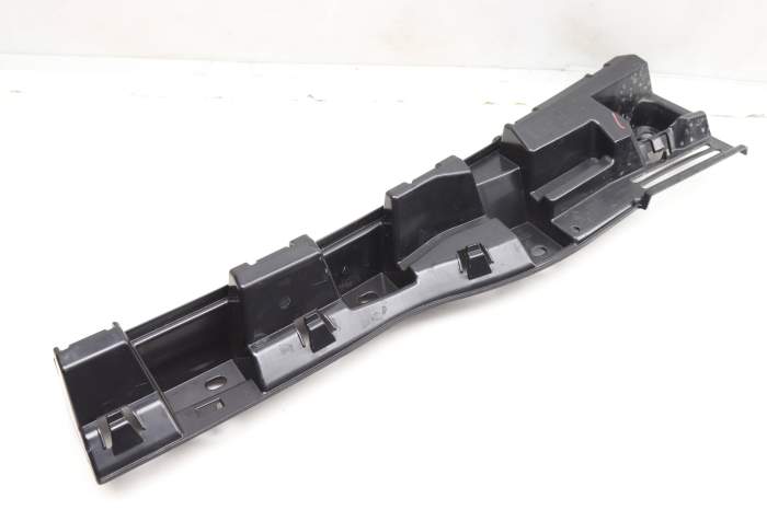 Side Skirt Mount Bracket 51777436825 main product photo