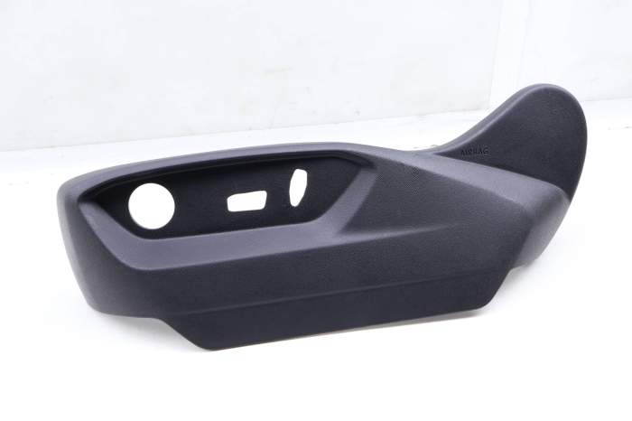 Outer Seat Trim / Panel 5NN881313E main product photo