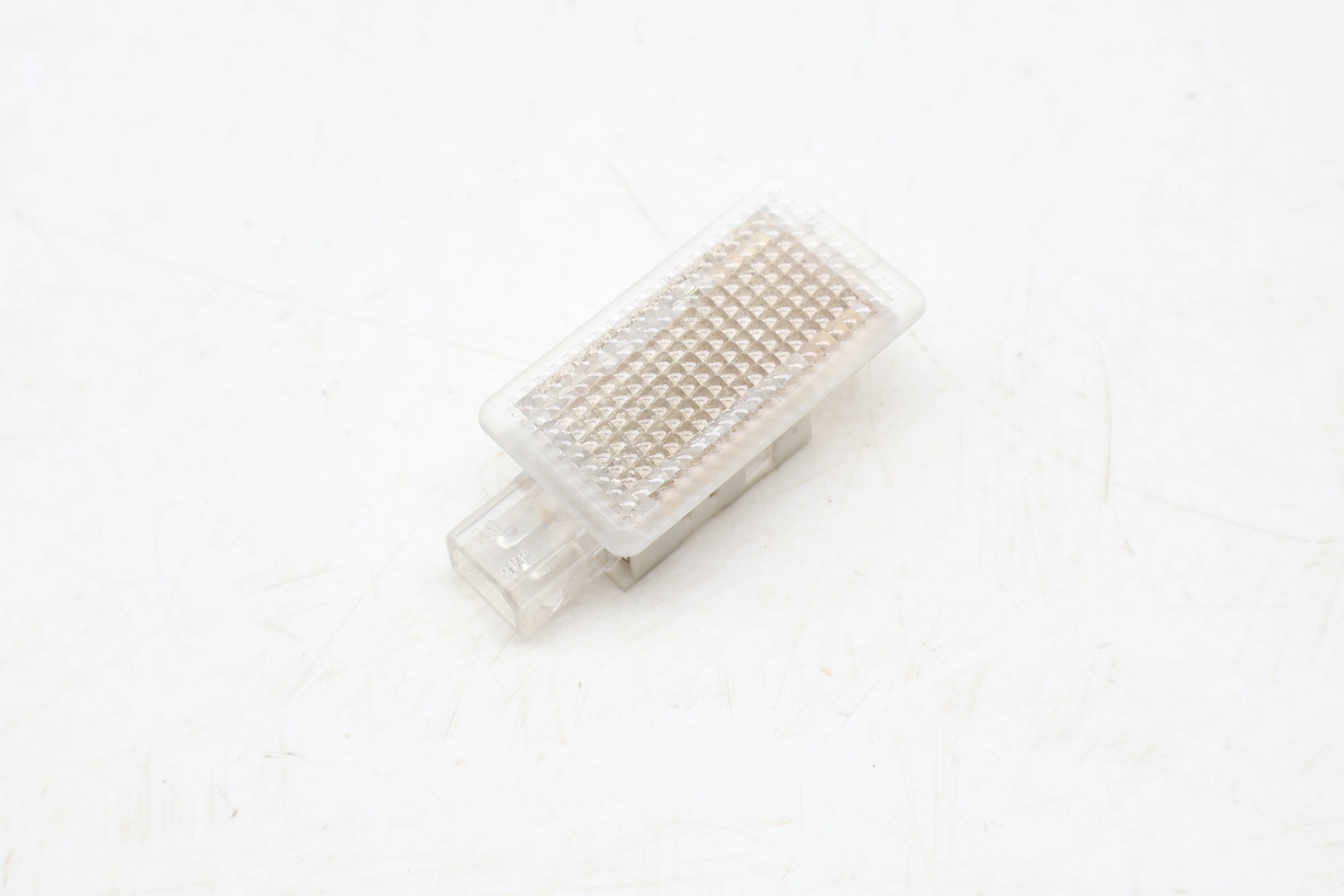 Seat Footwell / Door / Trunk Interior Light 8E0947101