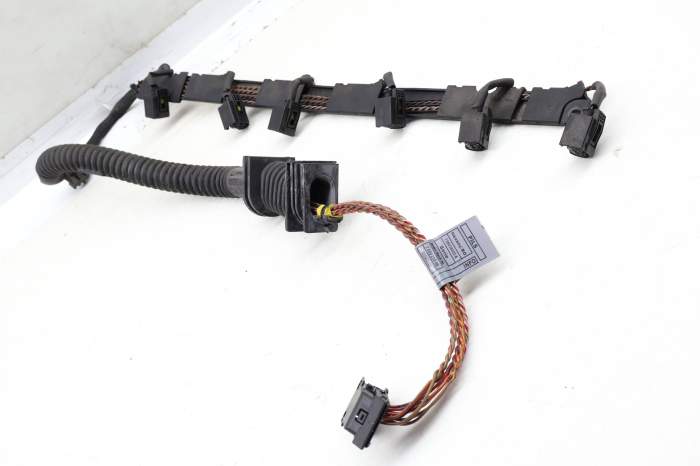 Engine / Fuel Injector Wiring Harness 12517808210 main product photo