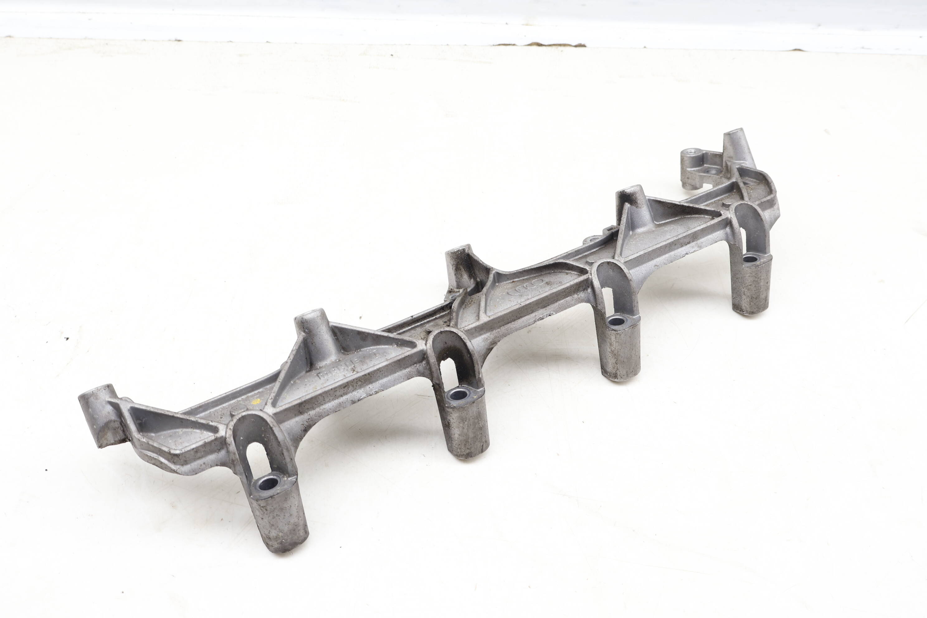 Air Distribution Housing Mount Bracket 079133340H