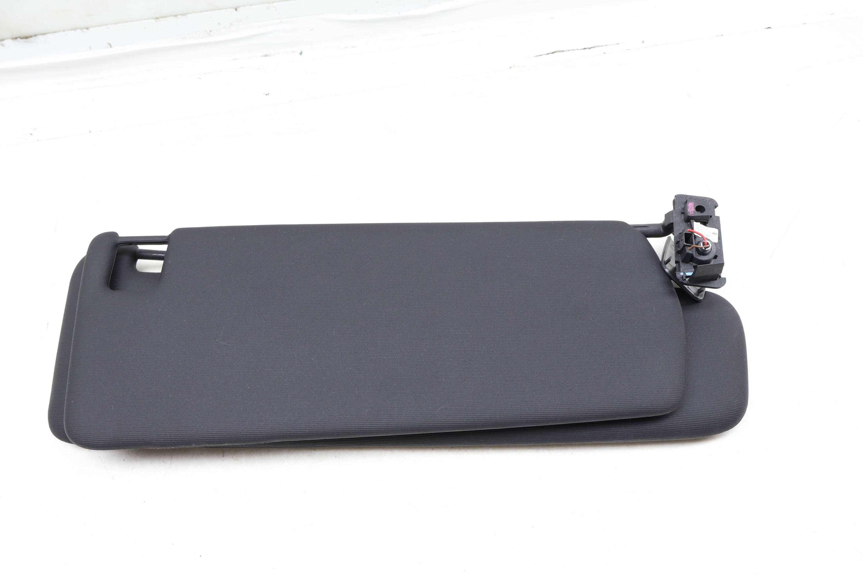 Dual Sun Visor / Mirror 7P5857552P