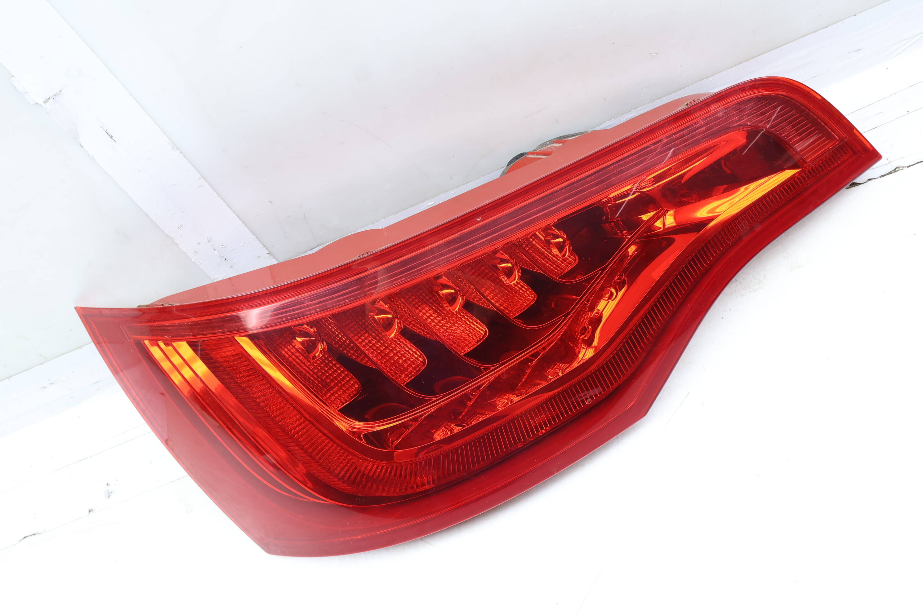 Upper Led Tail Light / Lamp 4L0945093G