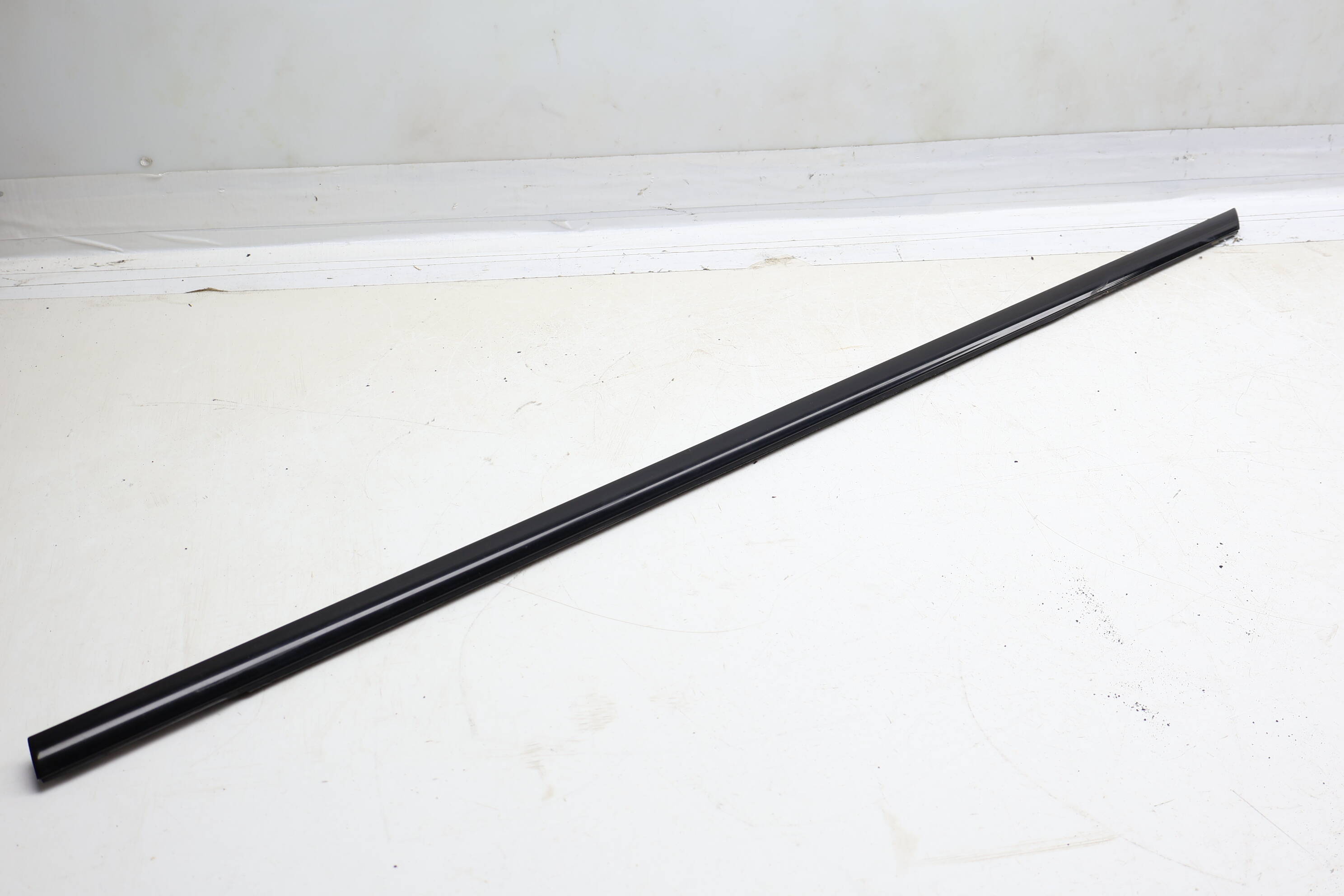 Door Window Slot Seal / Trim (Outer) 51337185227