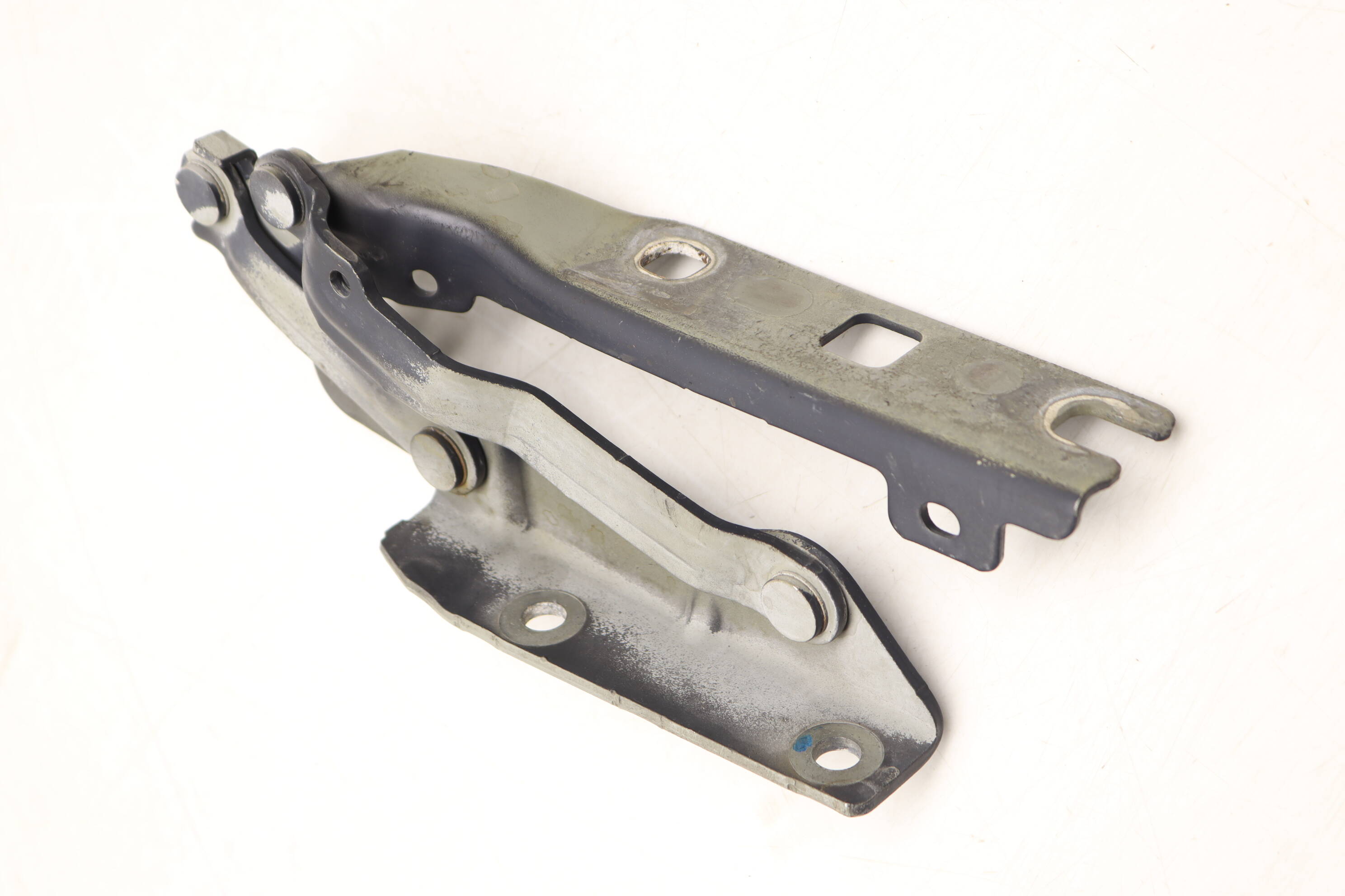 Hood Hinge 5K0823302C