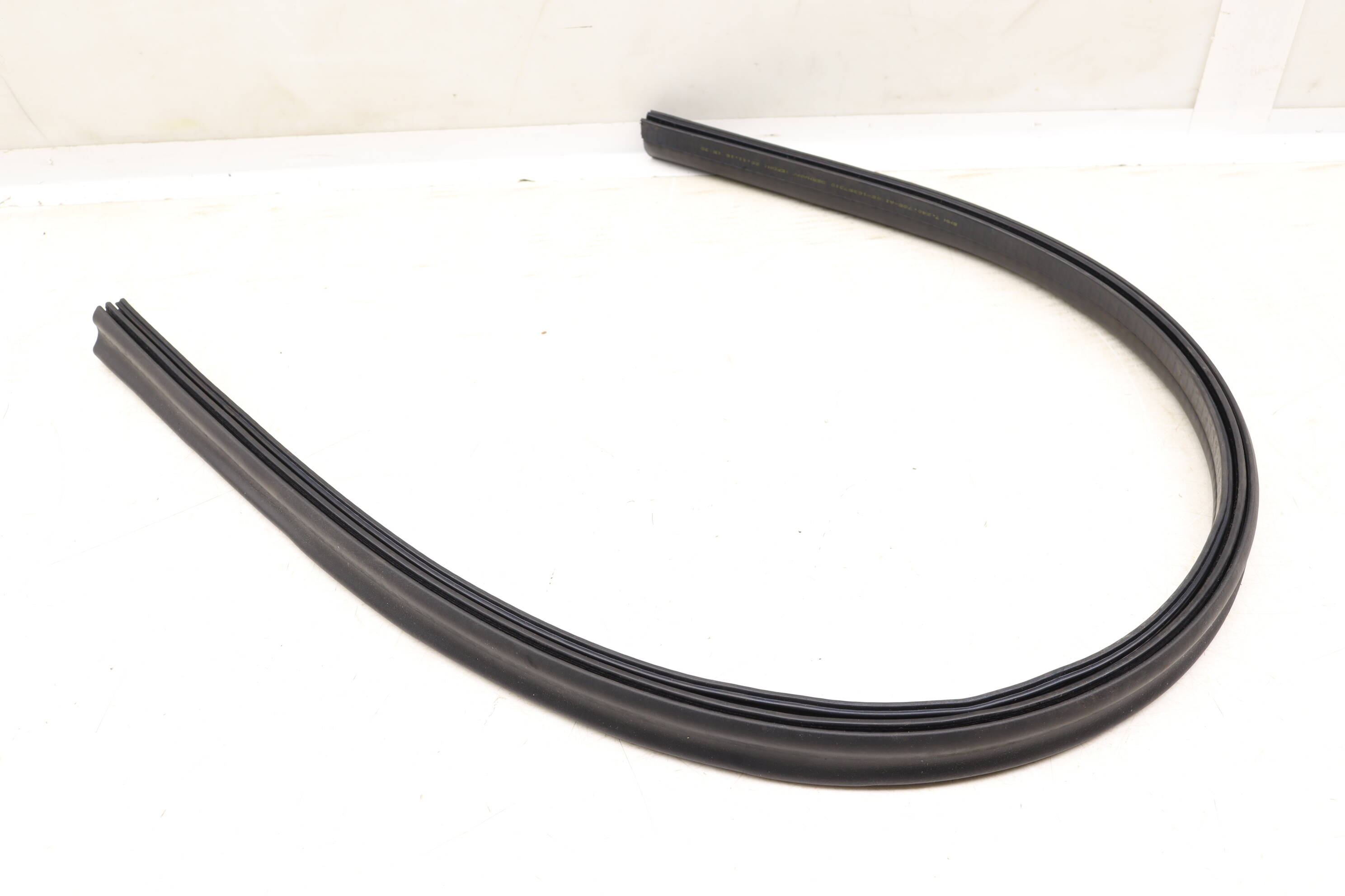 Deck / Shelf Seal 51477240785