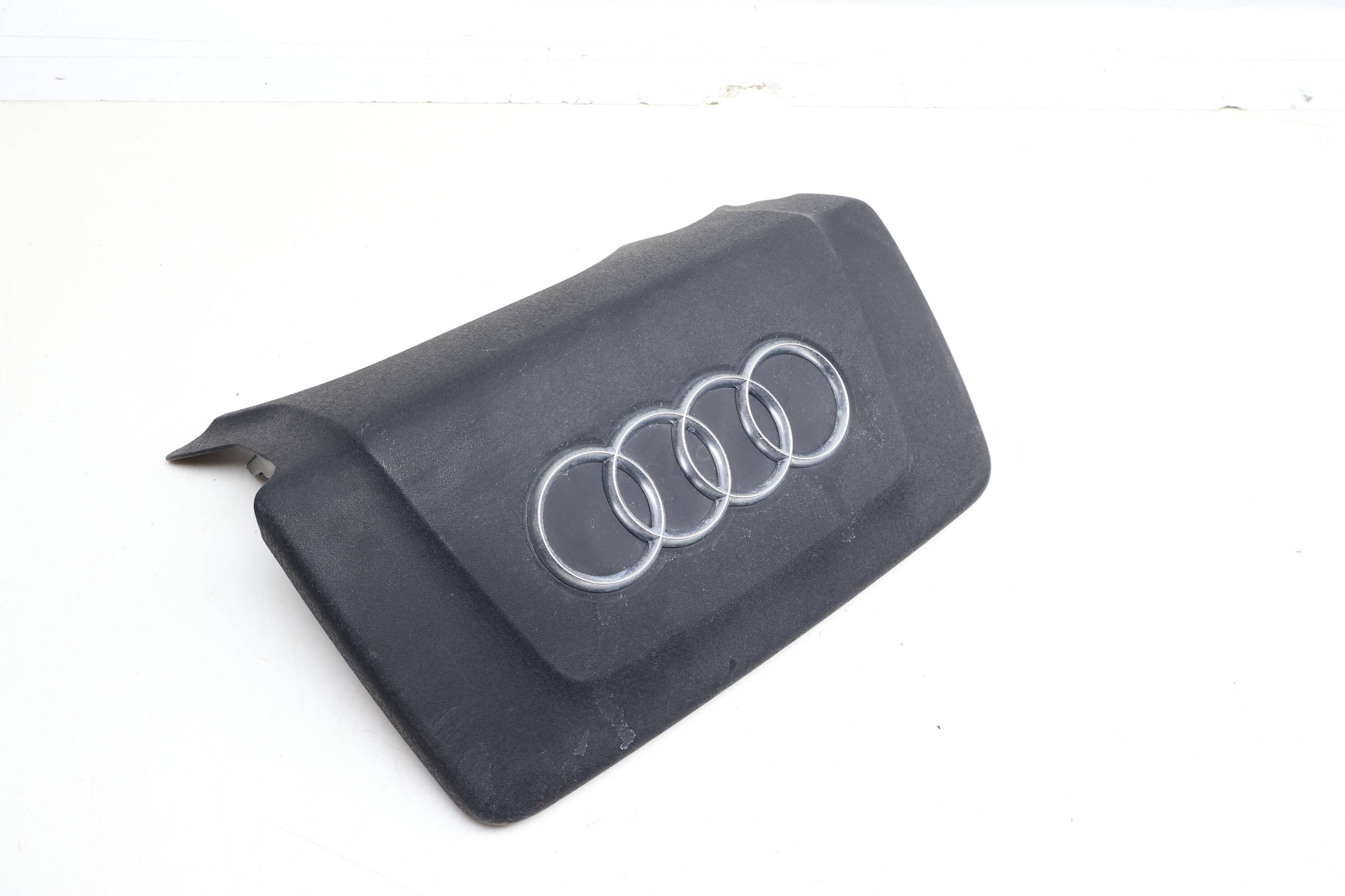 Engine / Intake Manifold Cover 079103926H