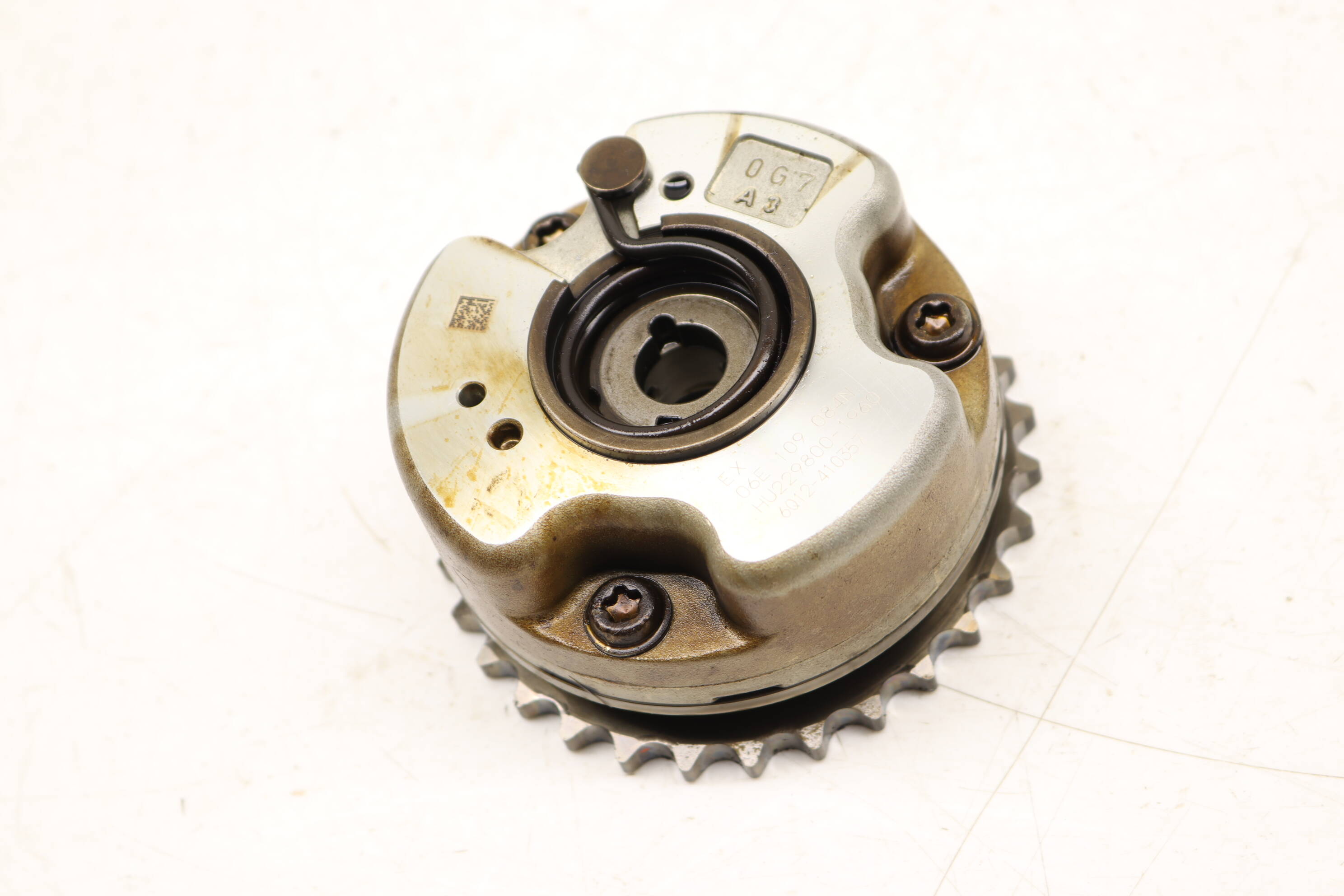 Exhaust Cam / Camshaft Adjuster Unit 06E109084N