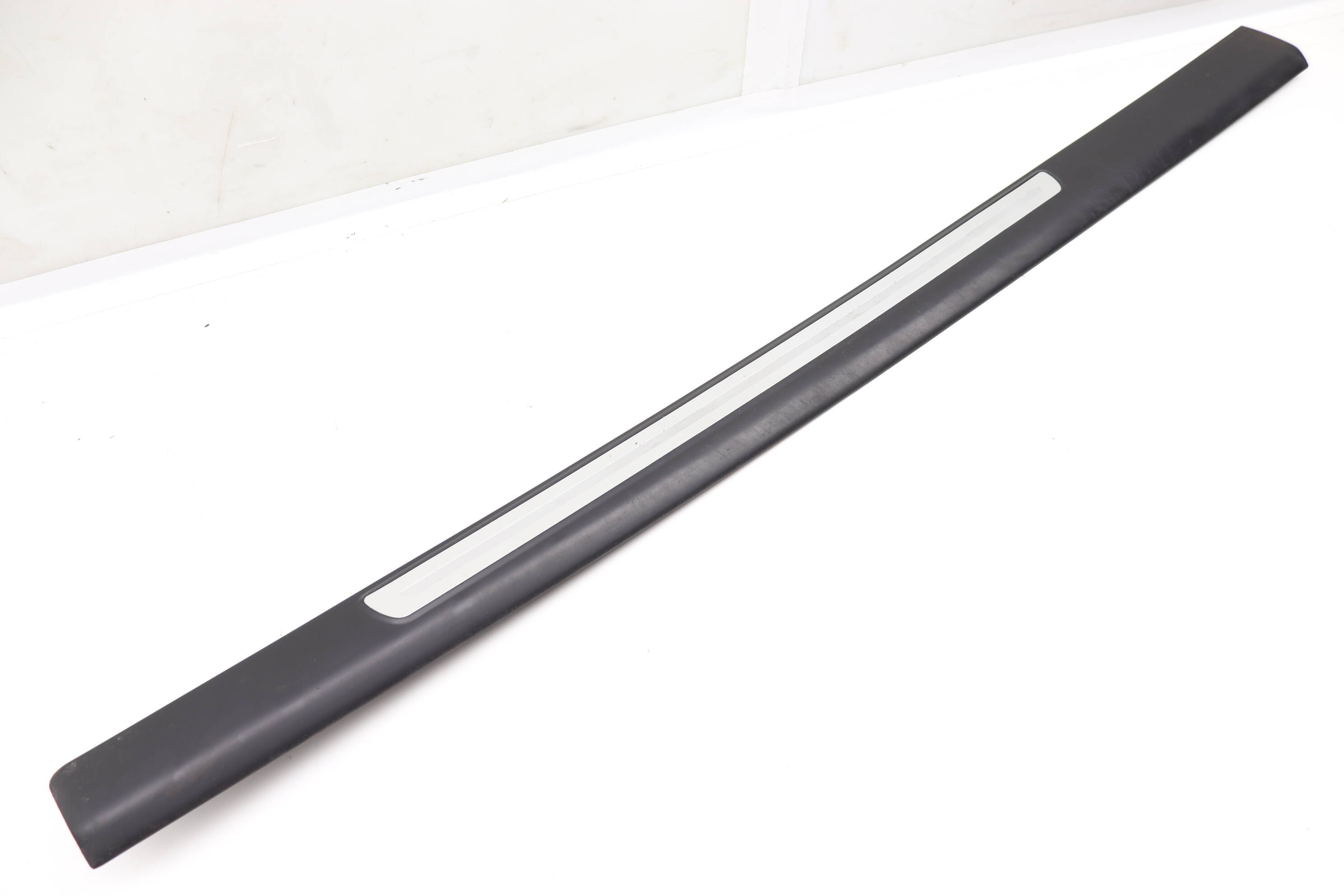 Door Sill / Scuff Plate 4F0853373H