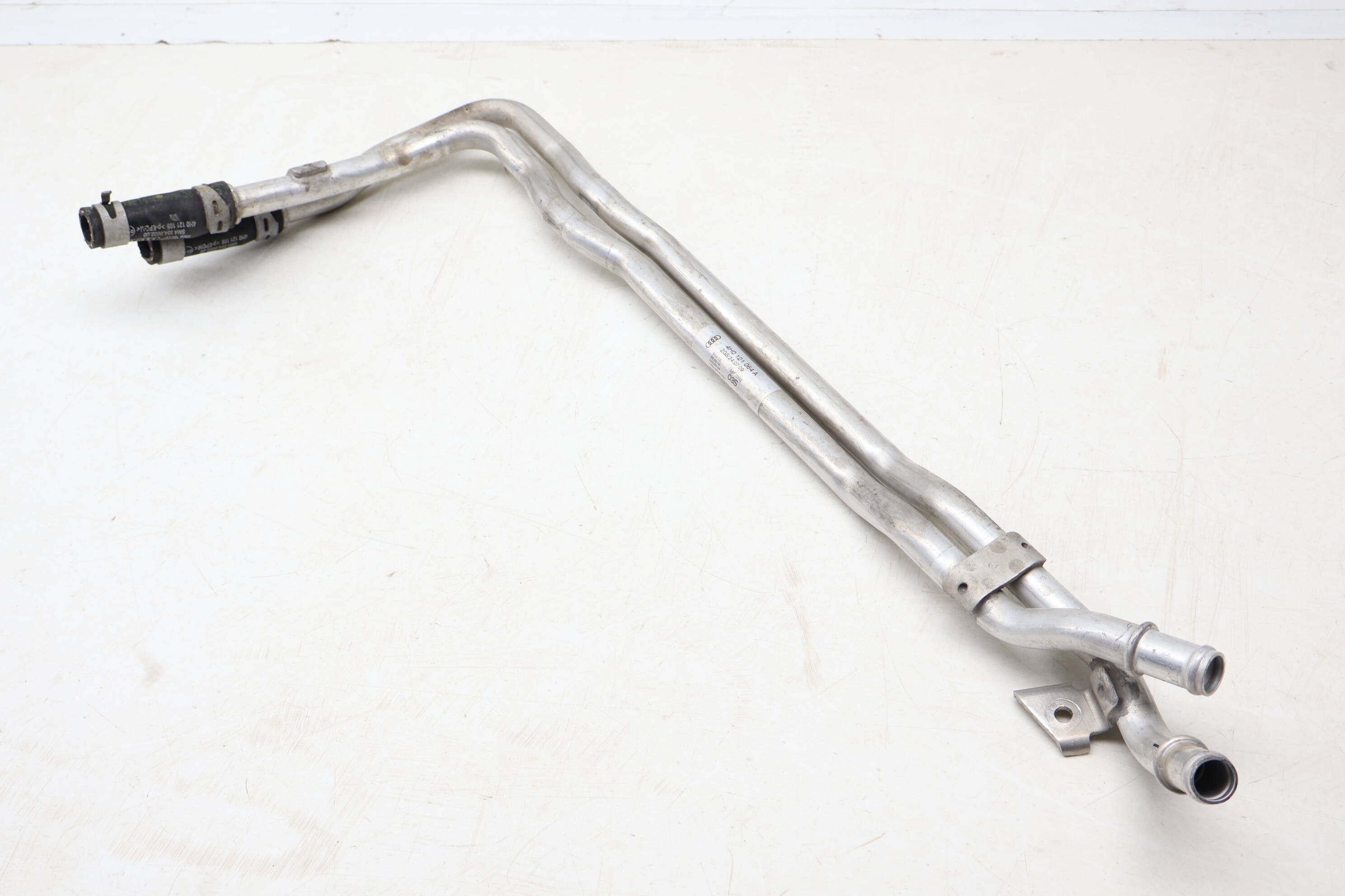 Coolant Tube / Pipe / Line Set 4H0121064A