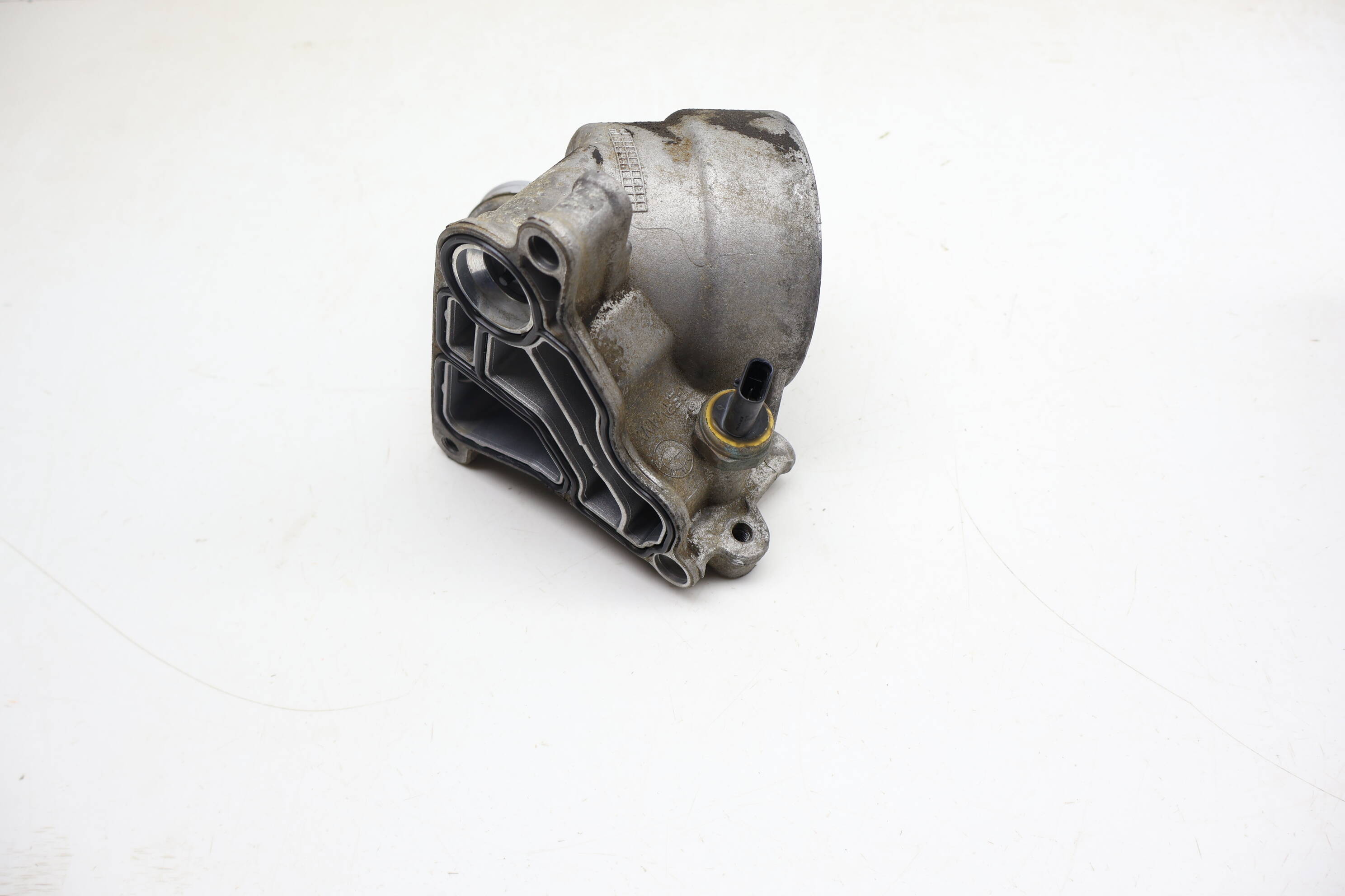 Engine Oil Filter Housing 11428683206
