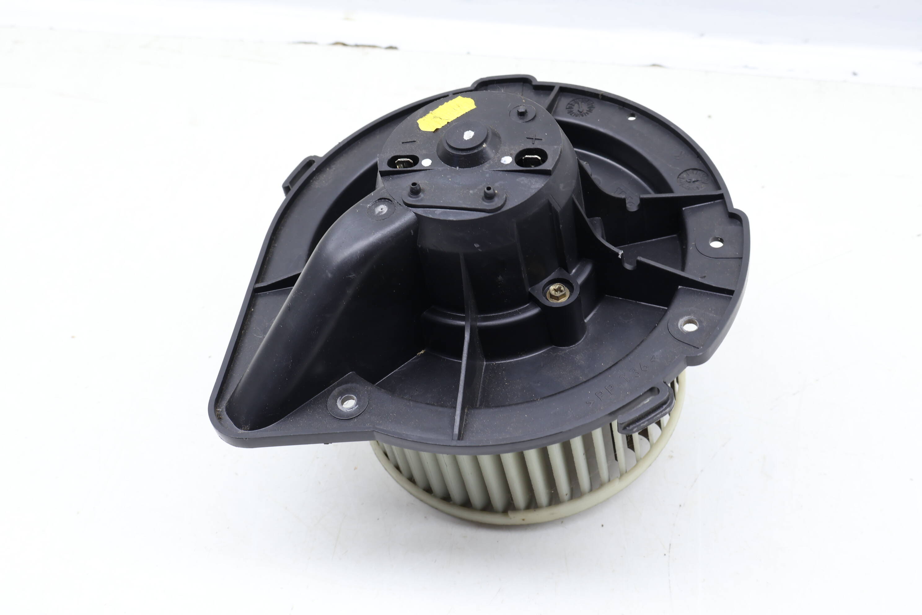 Blower Motor / Fan 893820021