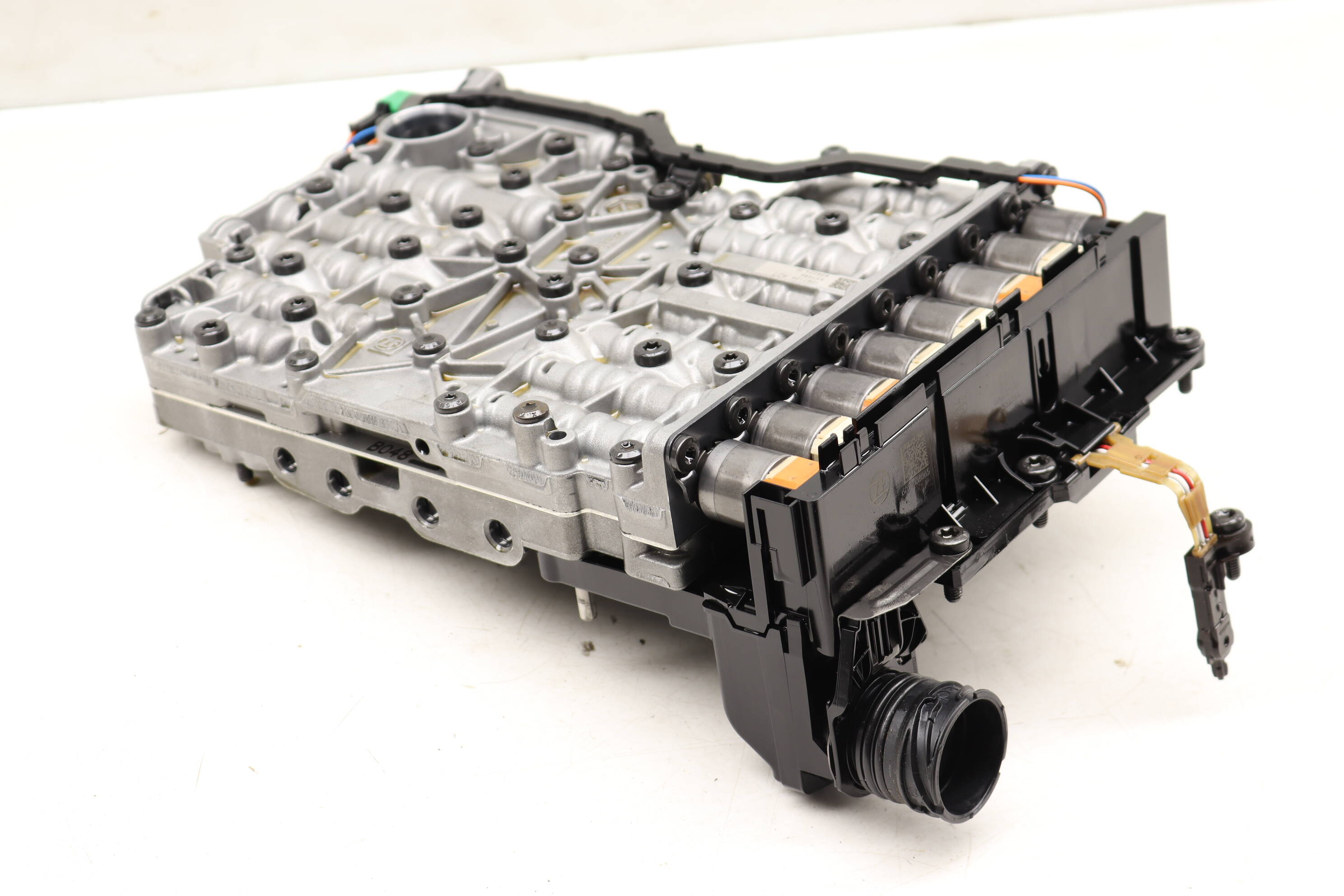 BMW Transmission Valve Body / Mechatronic (Ga8hp70z) 24347544921