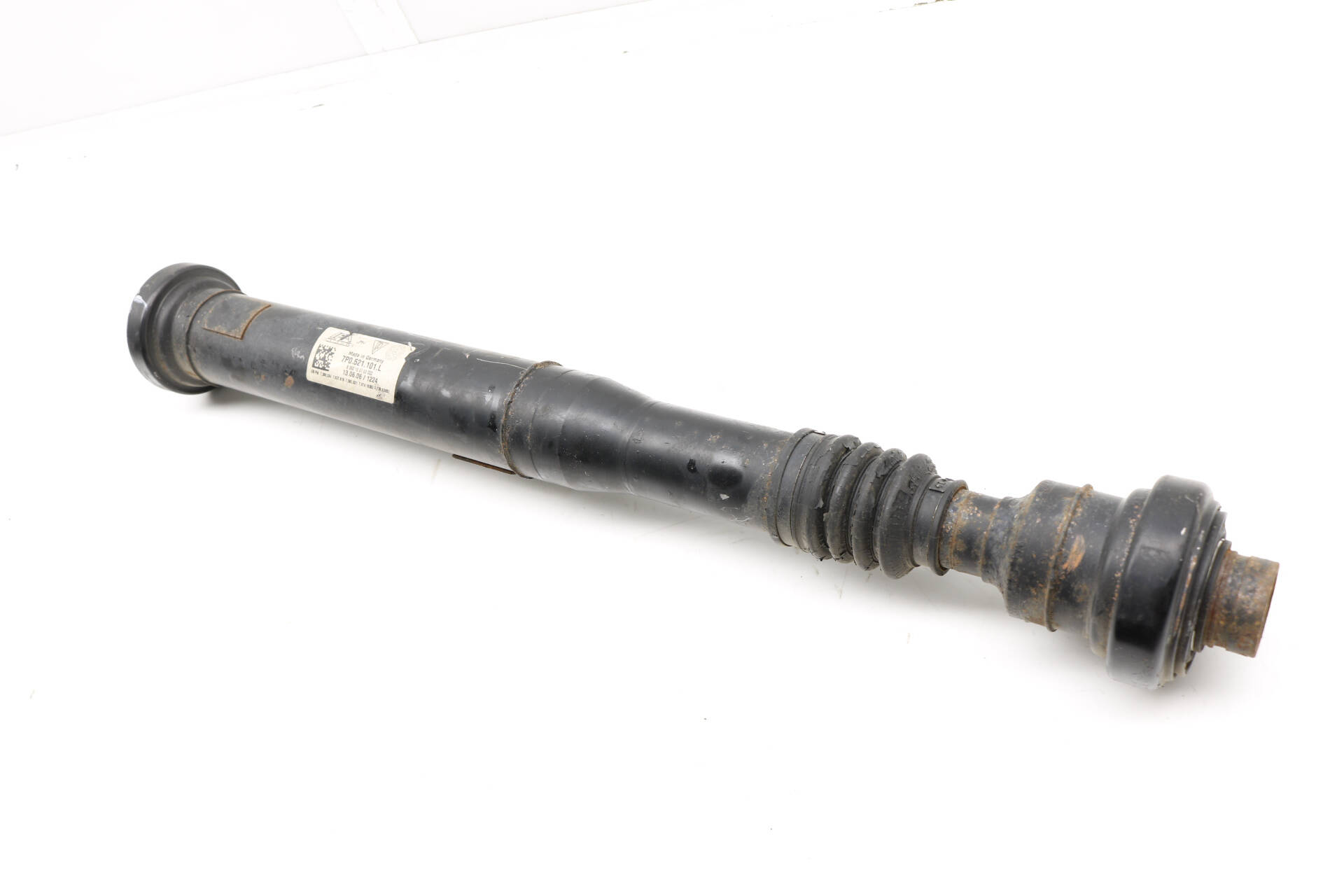 Driveshaft / Propeller Shaft 7P0521101L