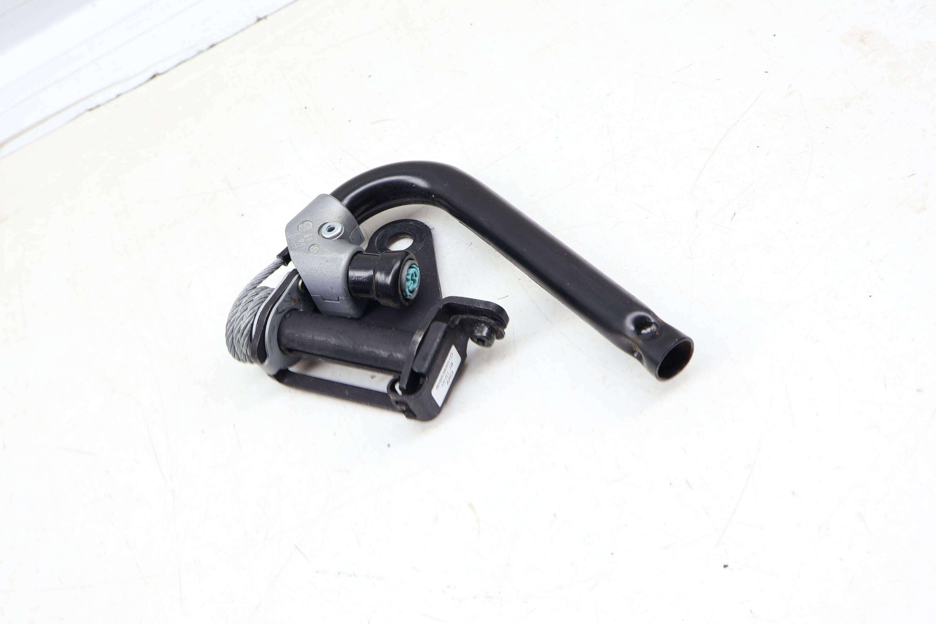 Seat Belt Tensioner 2058600184