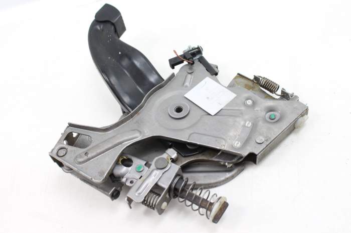 VW Emergency Parking Brake Pedal Assembly Touareg 7L0721797N