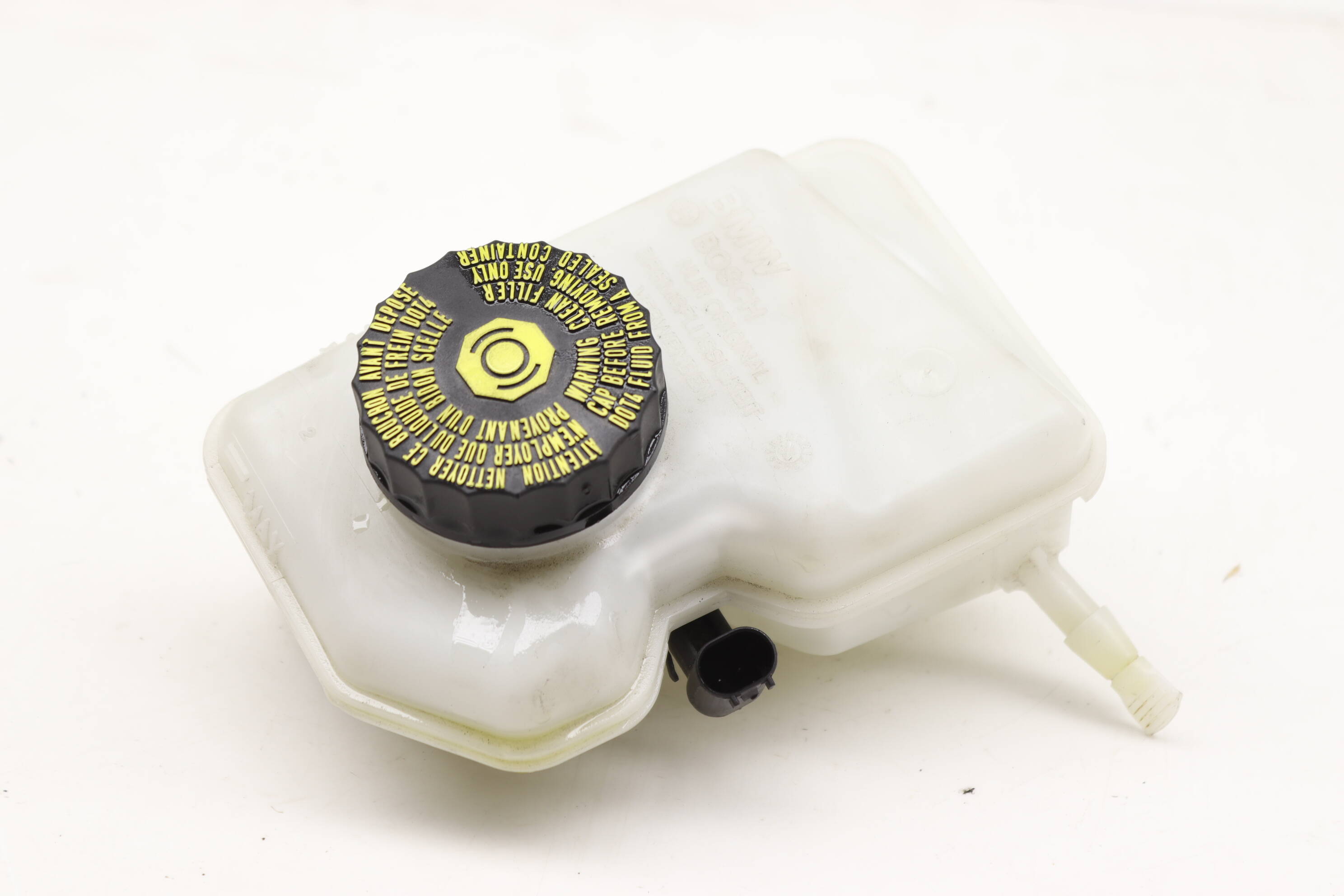 Brake&#x20;Fluid&#x20;Reservoir&#x20;&#x2F;&#x20;Tank&#x20;34336860686