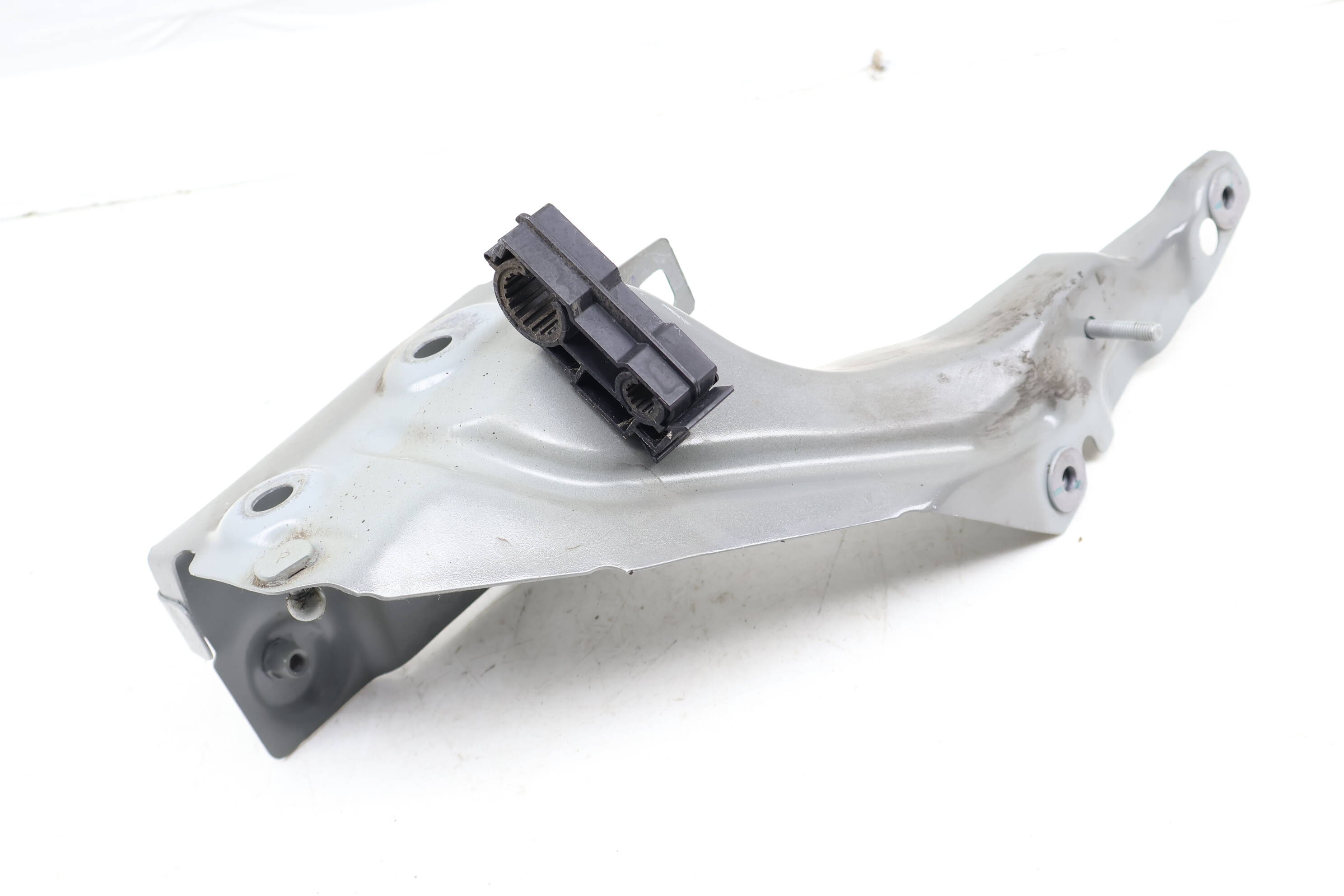 Fender Mount Bracket 80A821135A