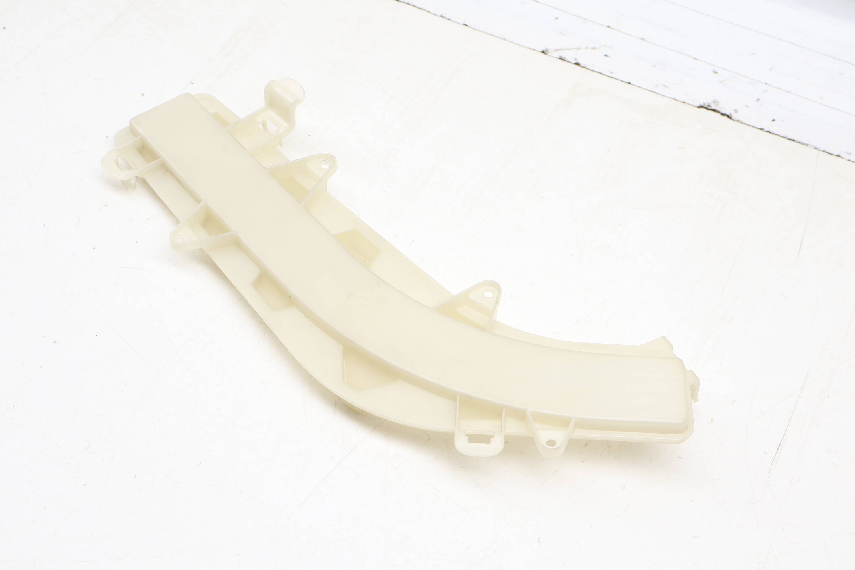 Cabin Air Filter Cover 4M1819422 PAB81942200