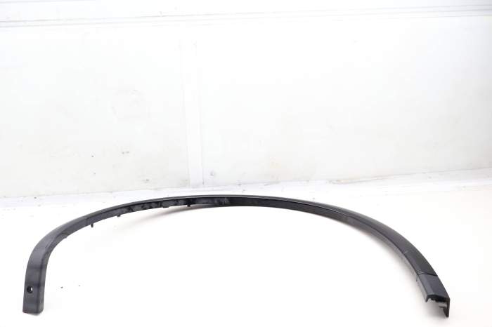 Wheel Fender Flare Trim / Molding 7P5853828J main product photo
