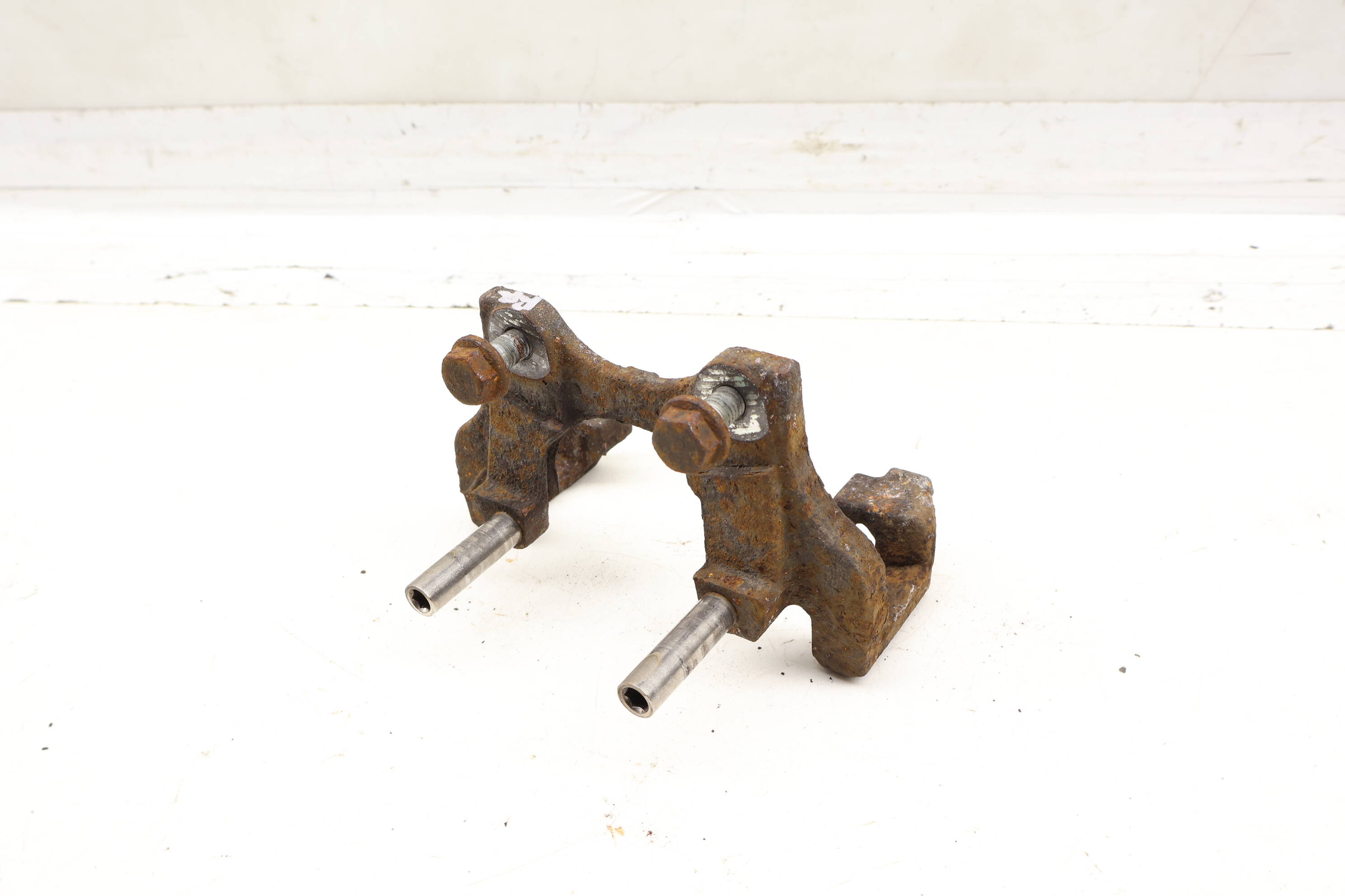 Brake Caliper Carrier / Bracket 34216769104