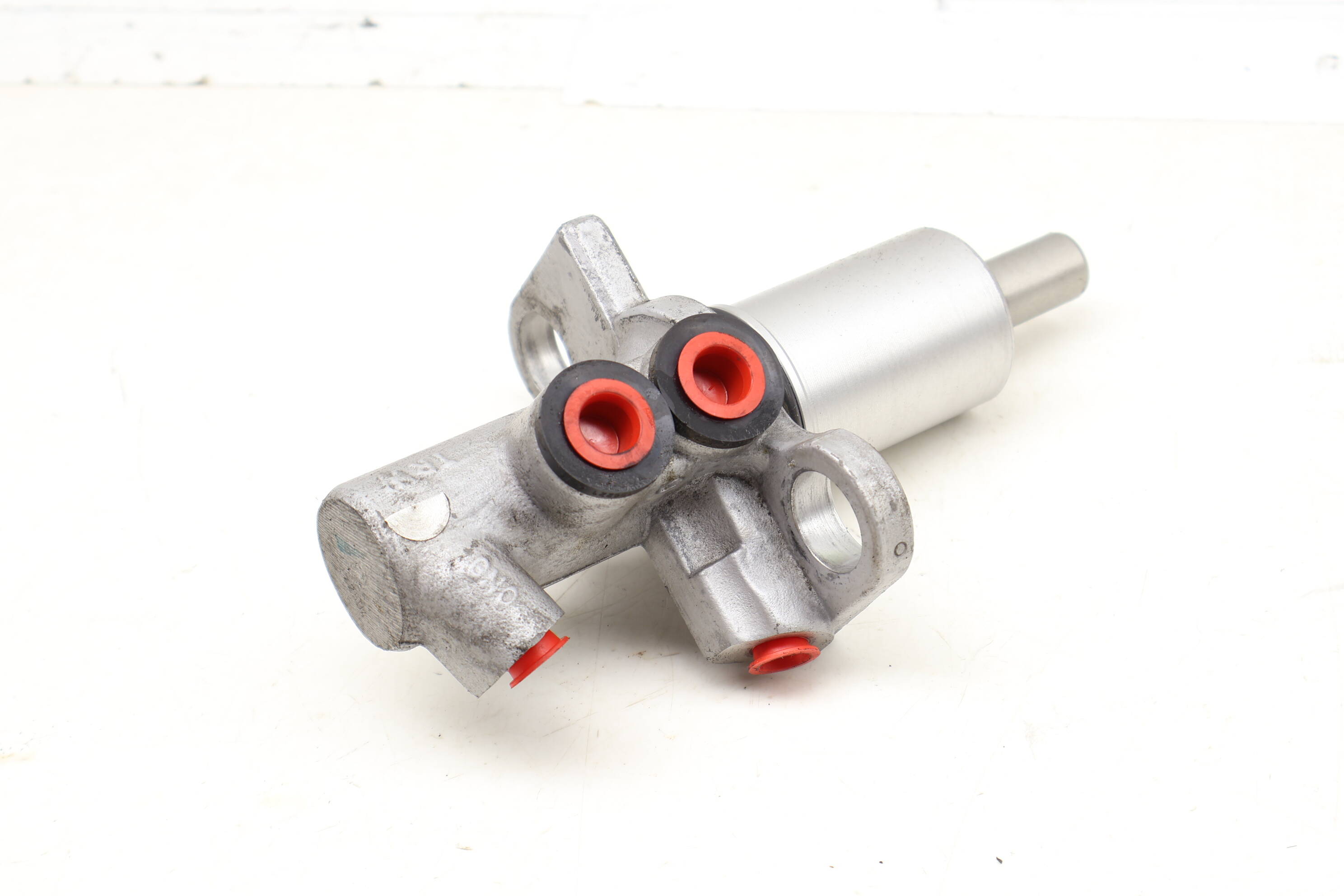 Brake Master Cylinder 4B3611021