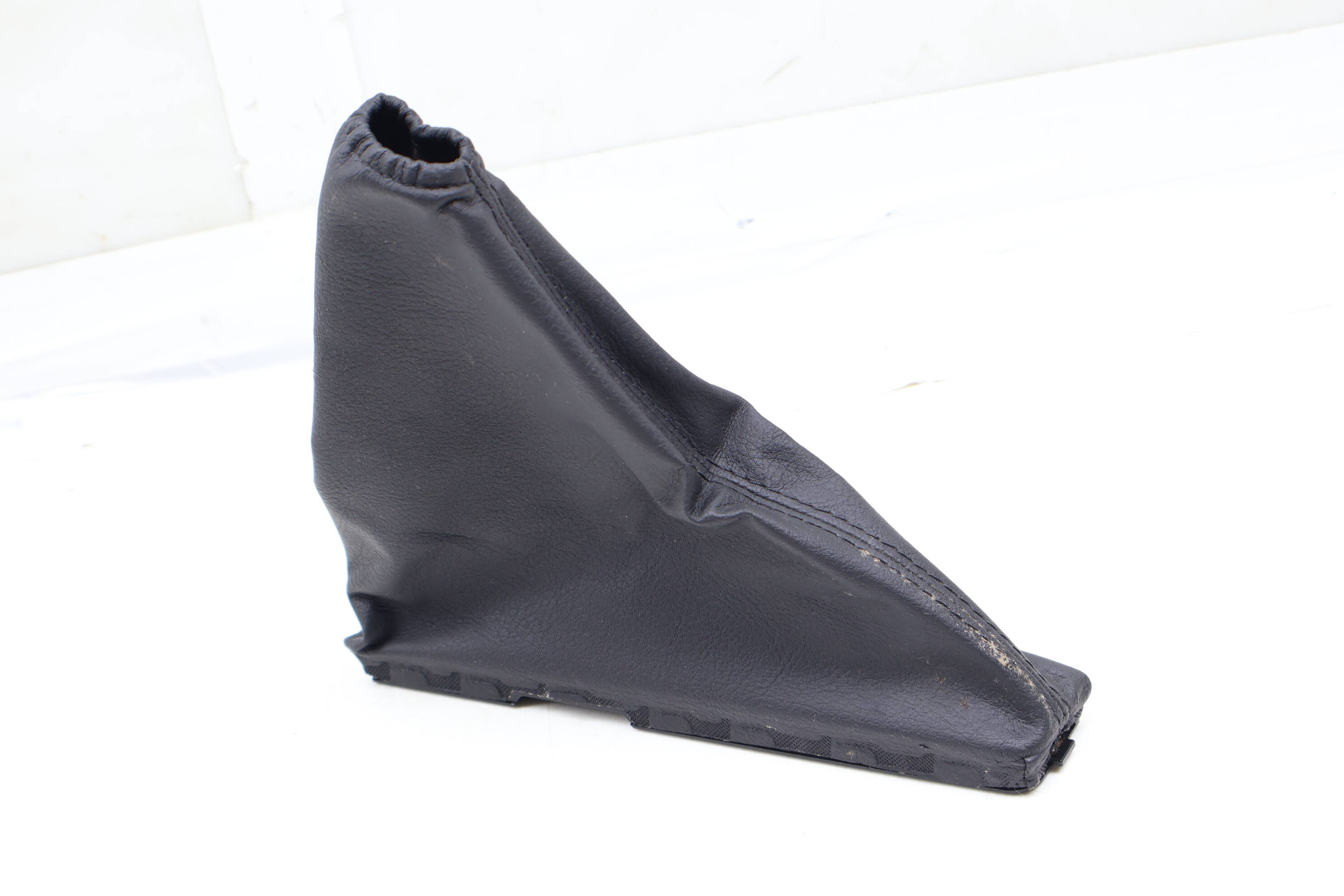 Emergency / Parking Brake Lever Boot / Cover 561711465