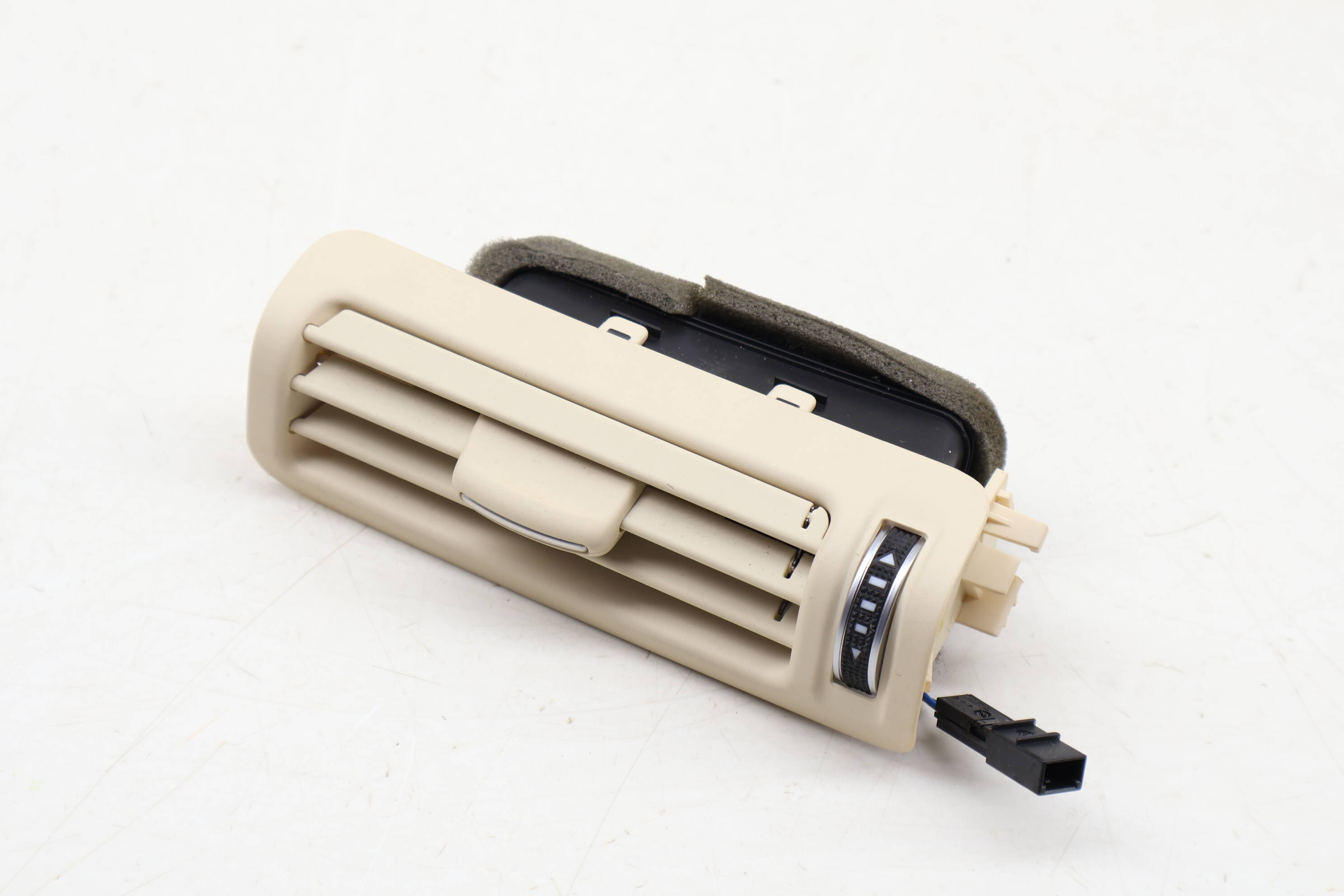 Upper B Pillar Air Vent 4G0819209D