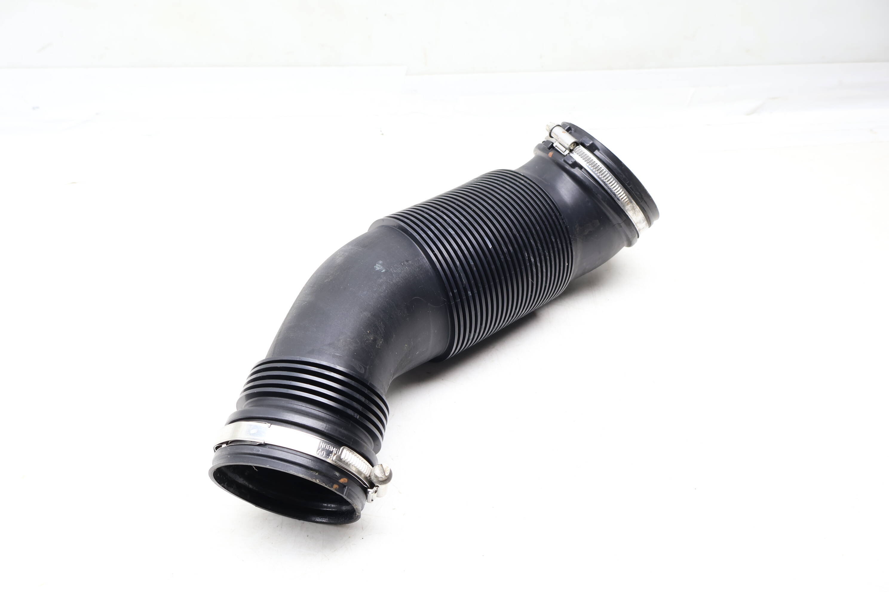 Air Intake Duct / Tube 3QF129654