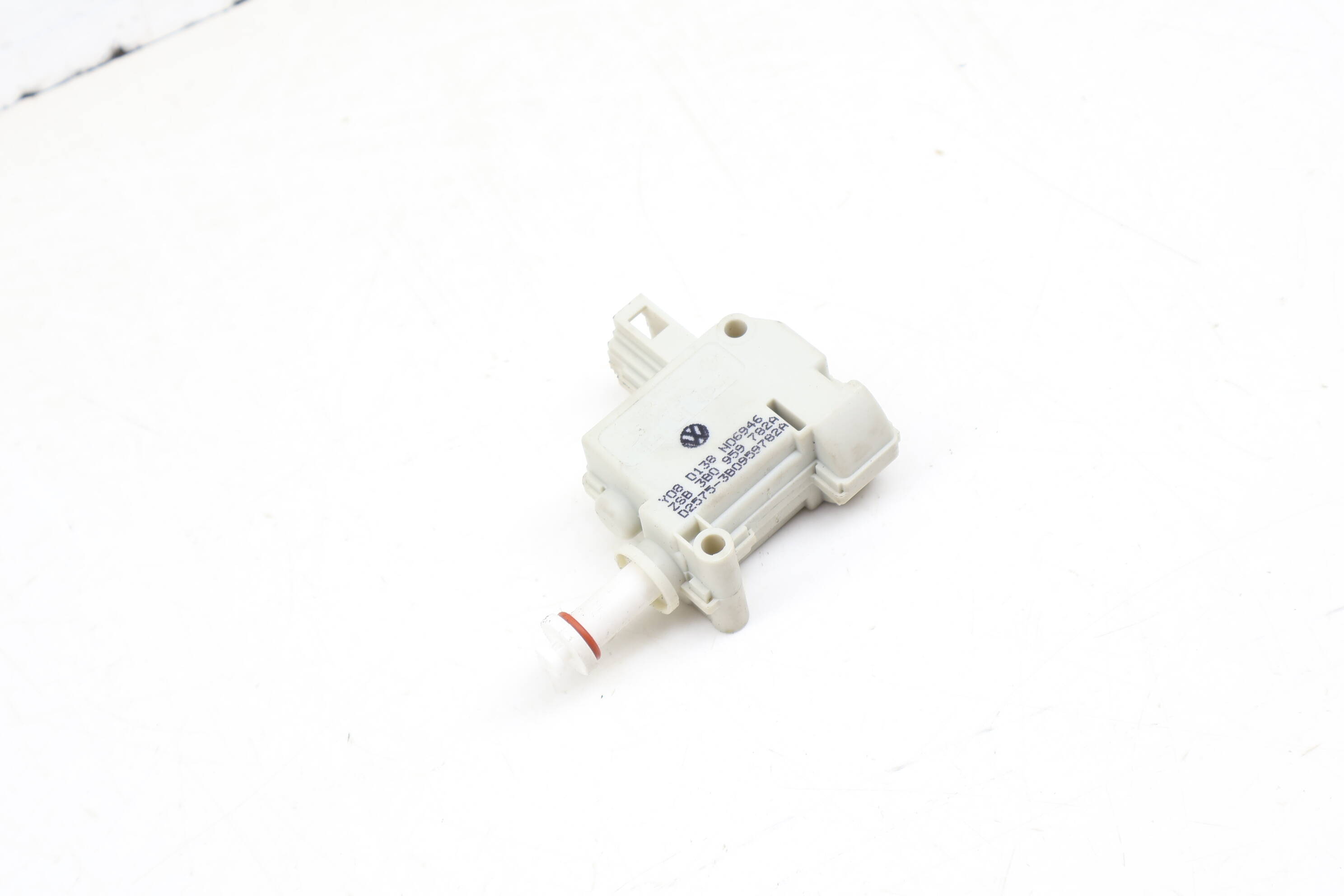 Glove Box Release Actuator Motor 3B0959782A