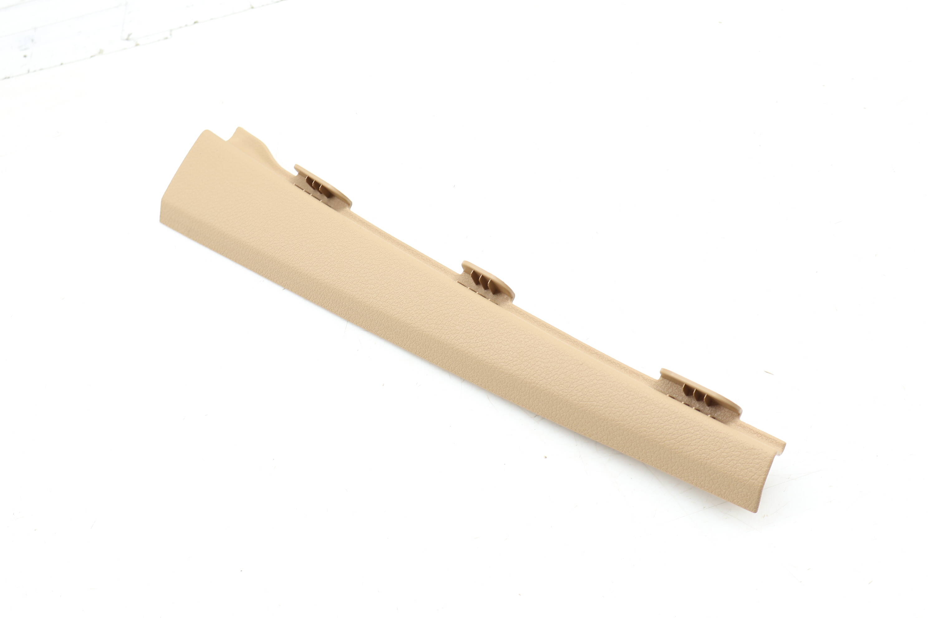 A Pillar Trim (Center) 95B868240A