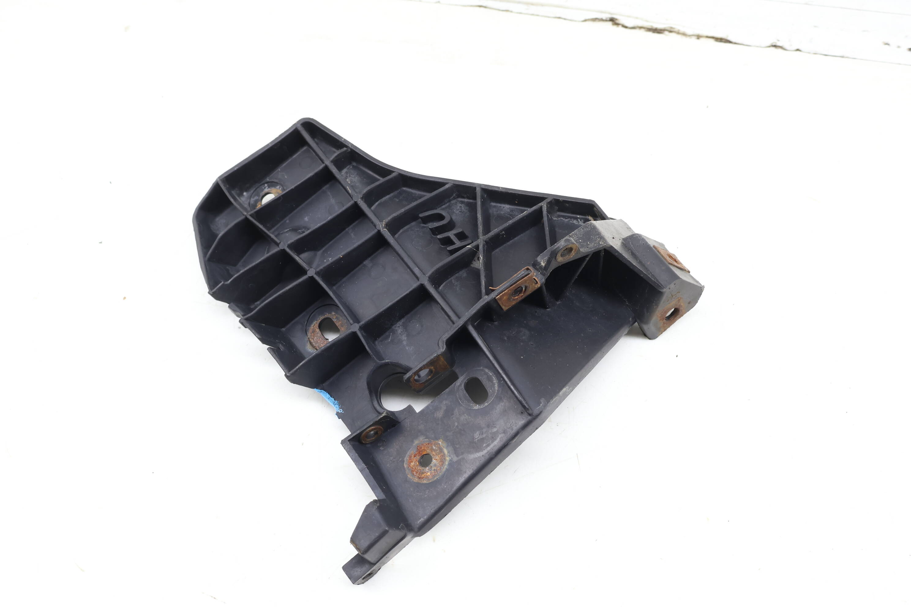 Bumper Guide / Bracket 4Z7807284A