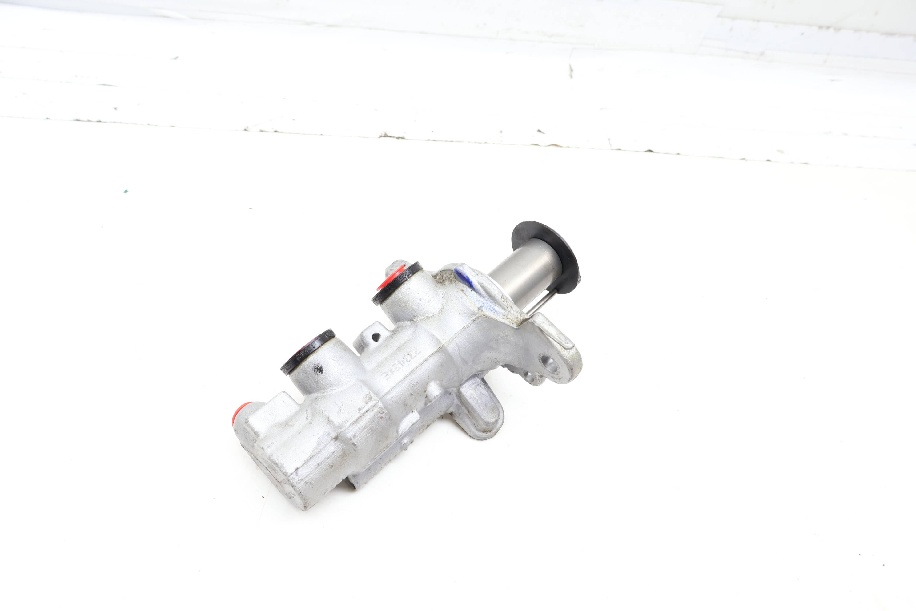 Brake Master Cylinder 5QM614019H