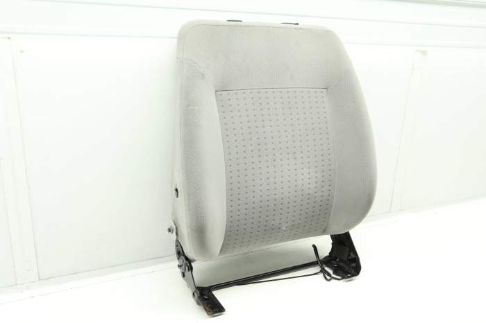 Upper Seat Backrest Cushion Assembly (Cloth) 7D0881805AJ main product photo