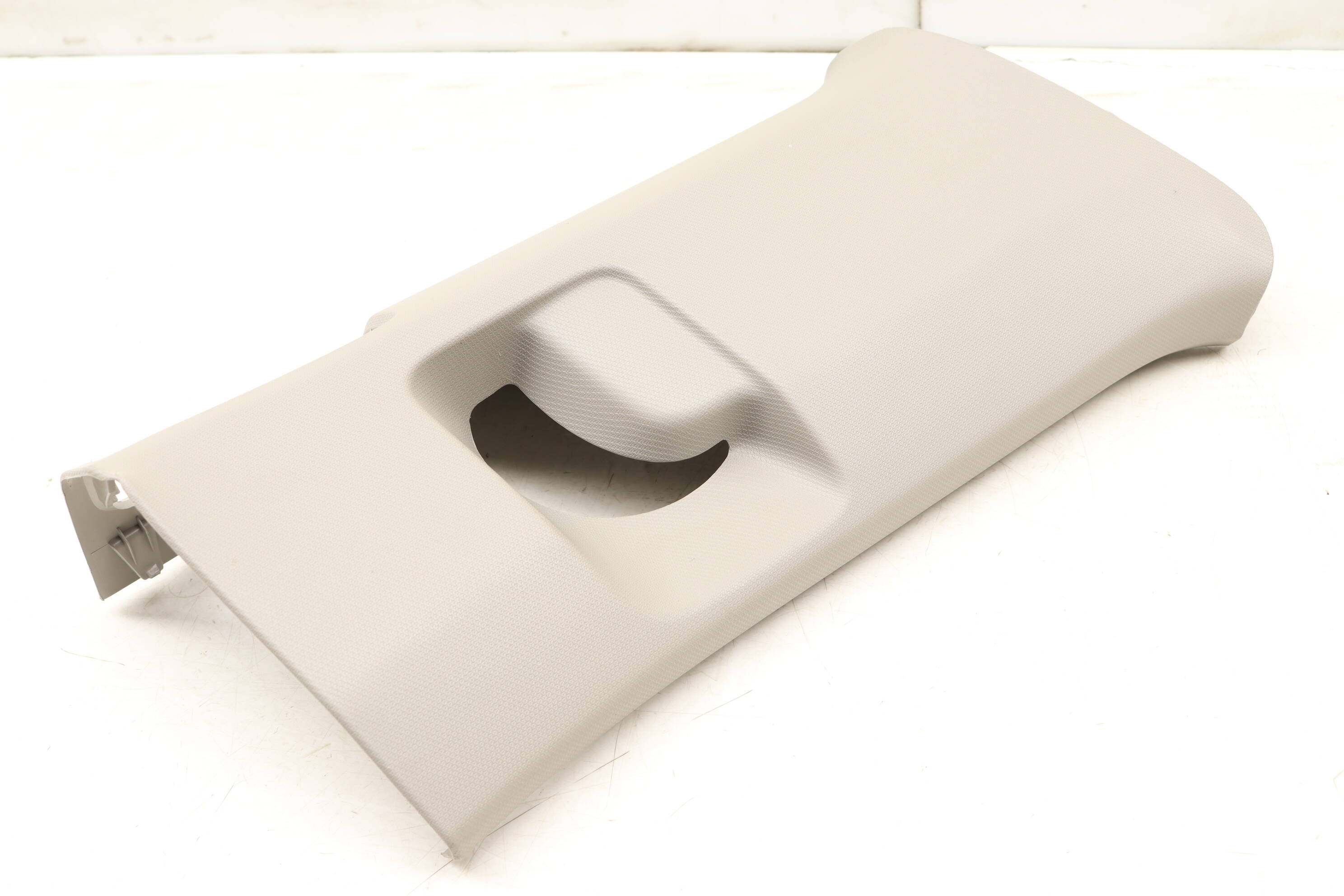 C Pillar Trim / Panel 3CN867287