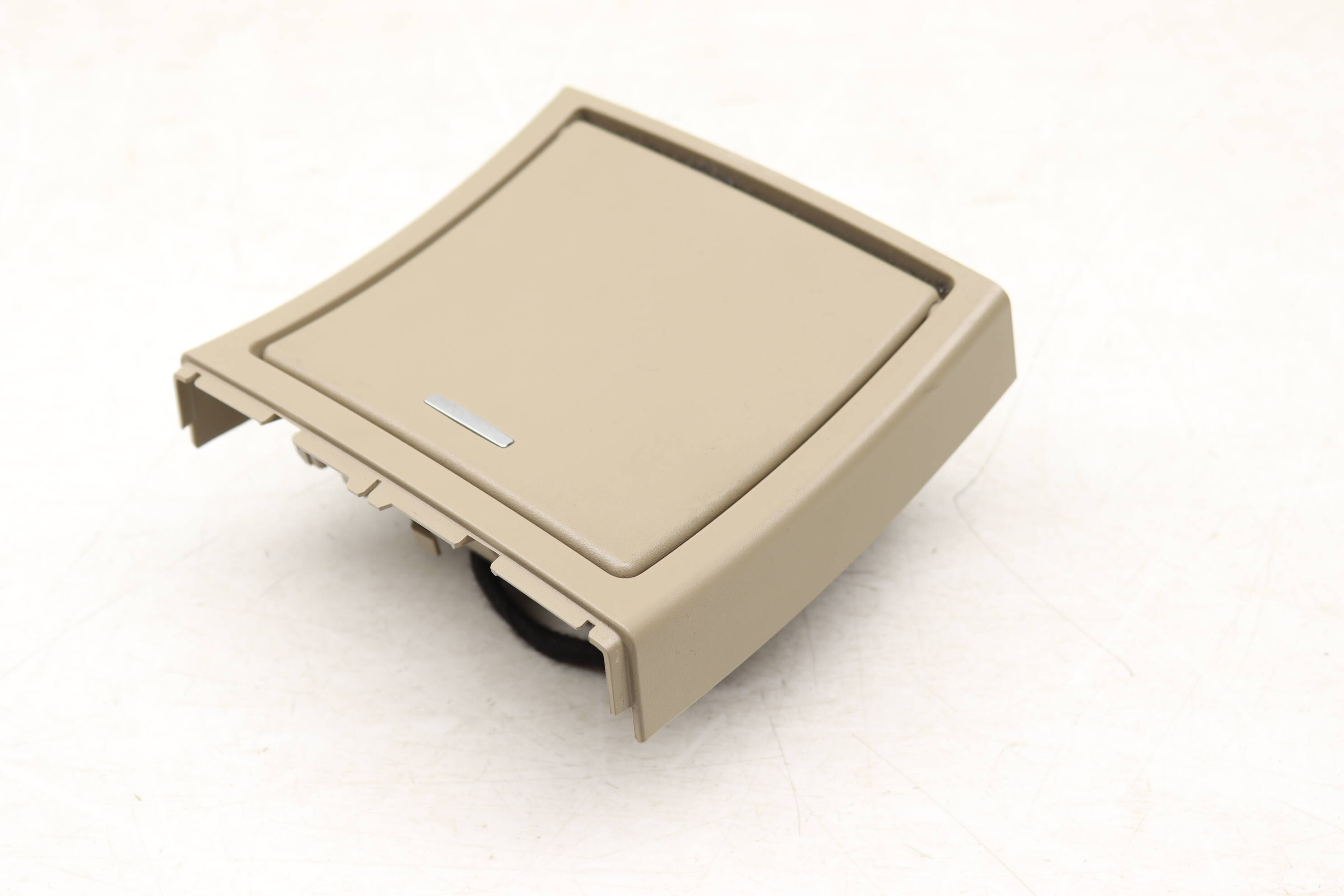 Center Console Ashtray / Ash Tray 2126803750