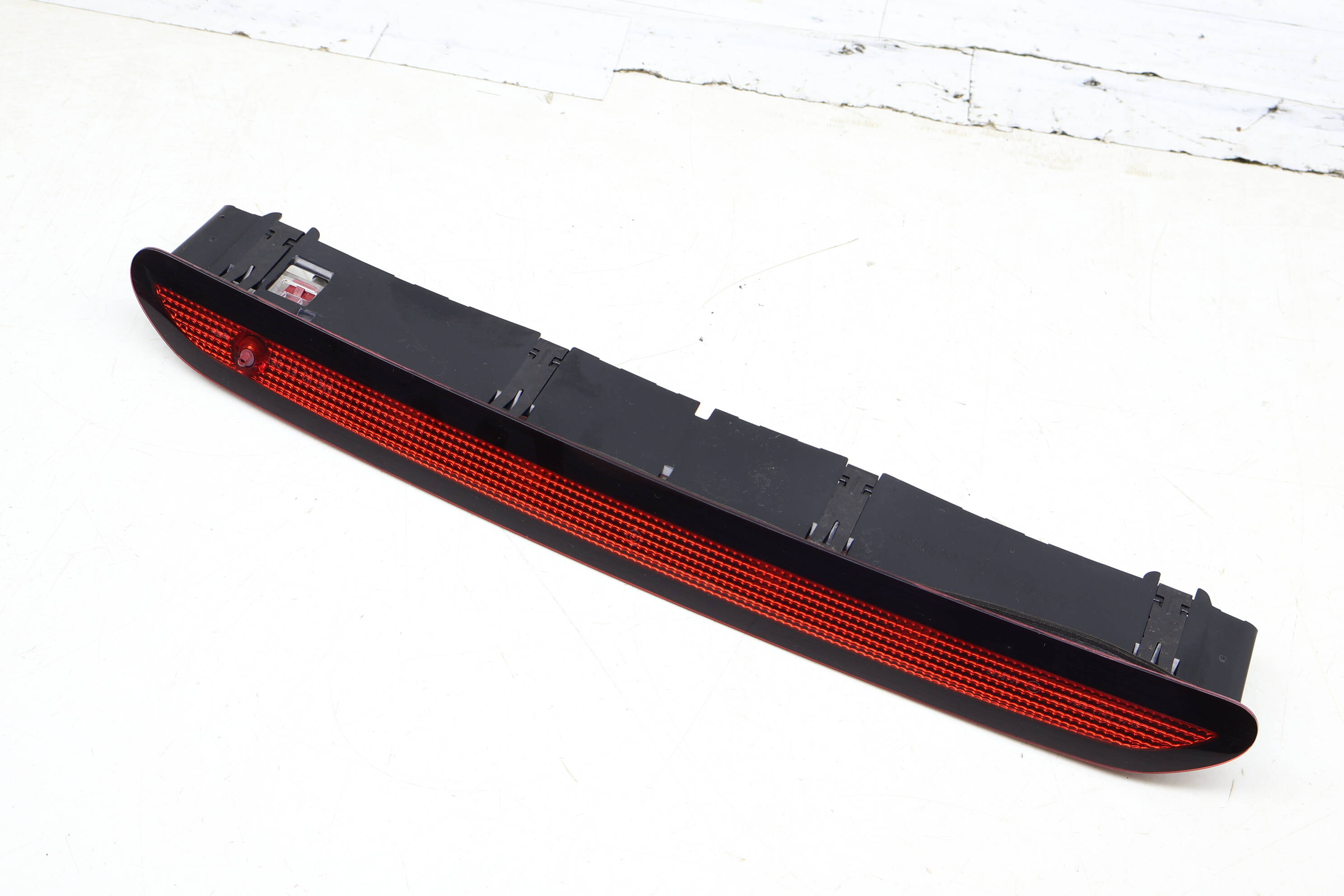 Center / Third Brake Light 3CN945087