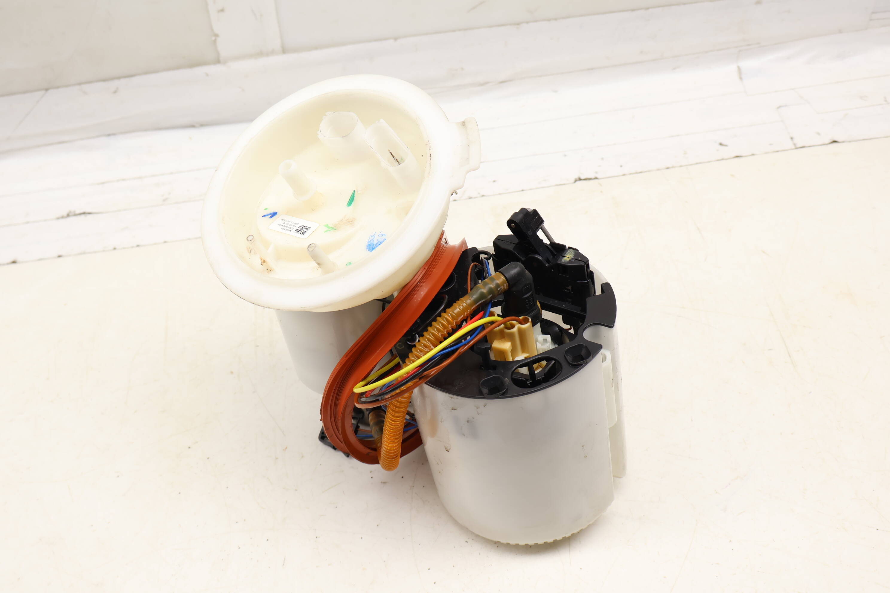 Fuel Pump Assembly 4G0919051