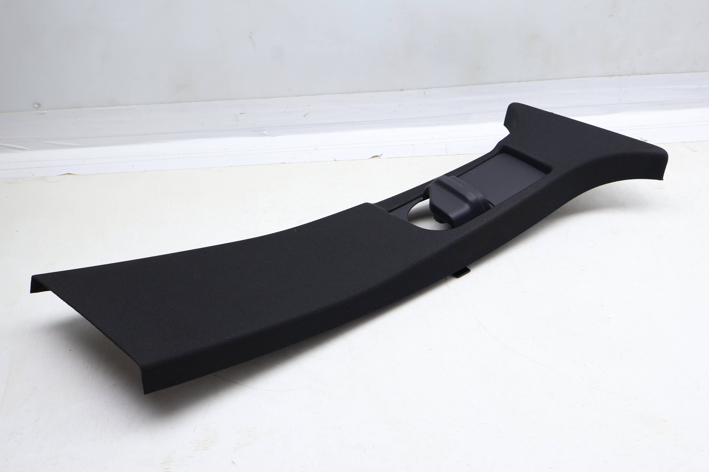 Upper B Pillar Trim / Panel 2536901425