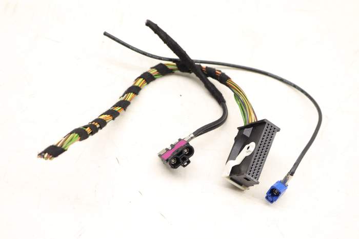 Telematics Communication Module Wiring Connector / Pigtail