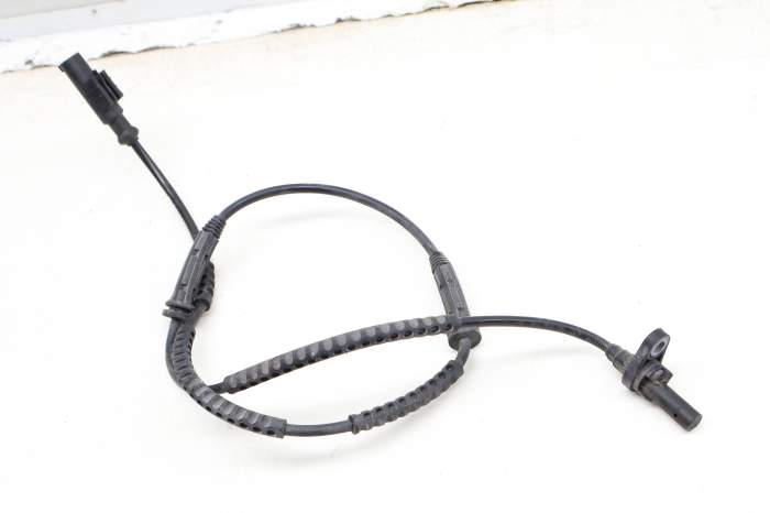 Abs / Speed Sensor W/ Wiring Harness 34356784618 main product photo