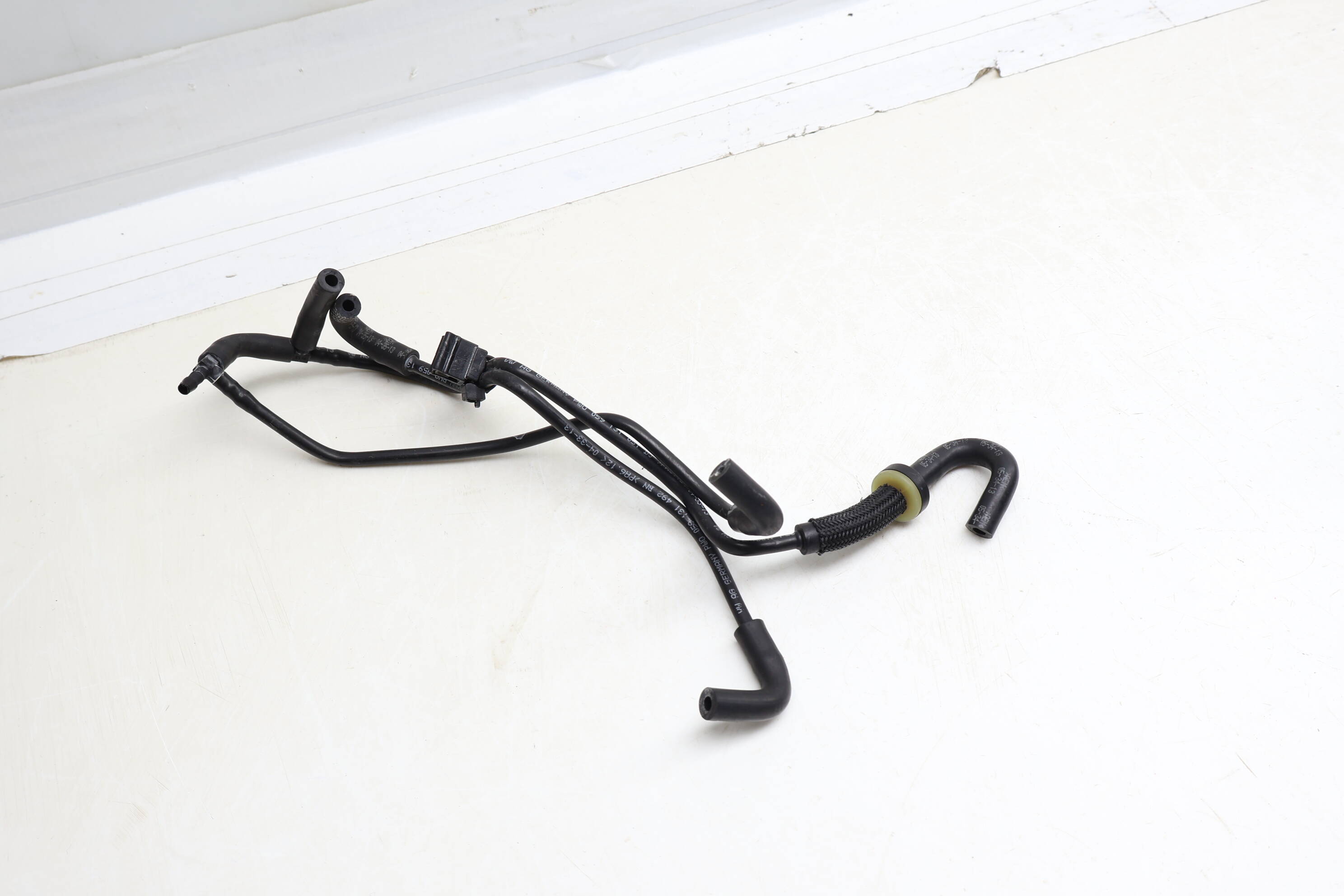 Vacuum Hose / Line Set 059131492BN